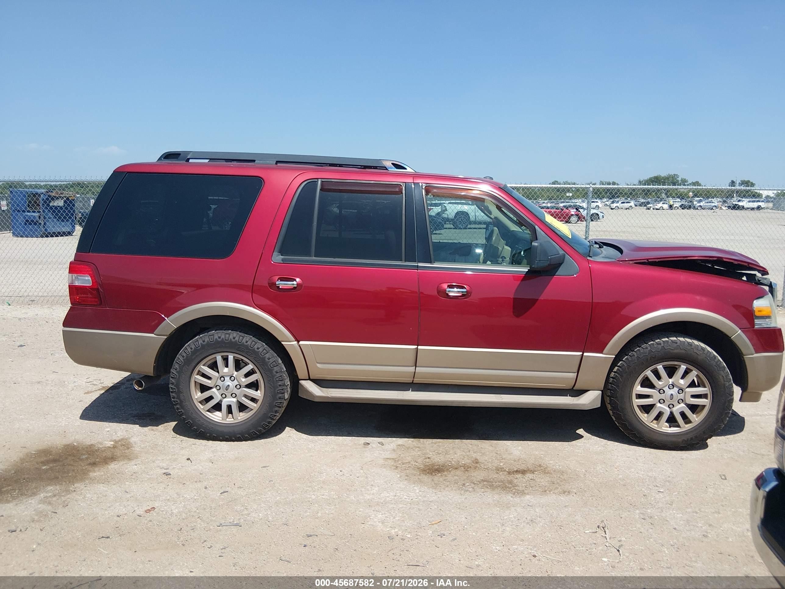 2013 Ford Expedition Xlt Red vin: 1FMJU1H50DEF69725