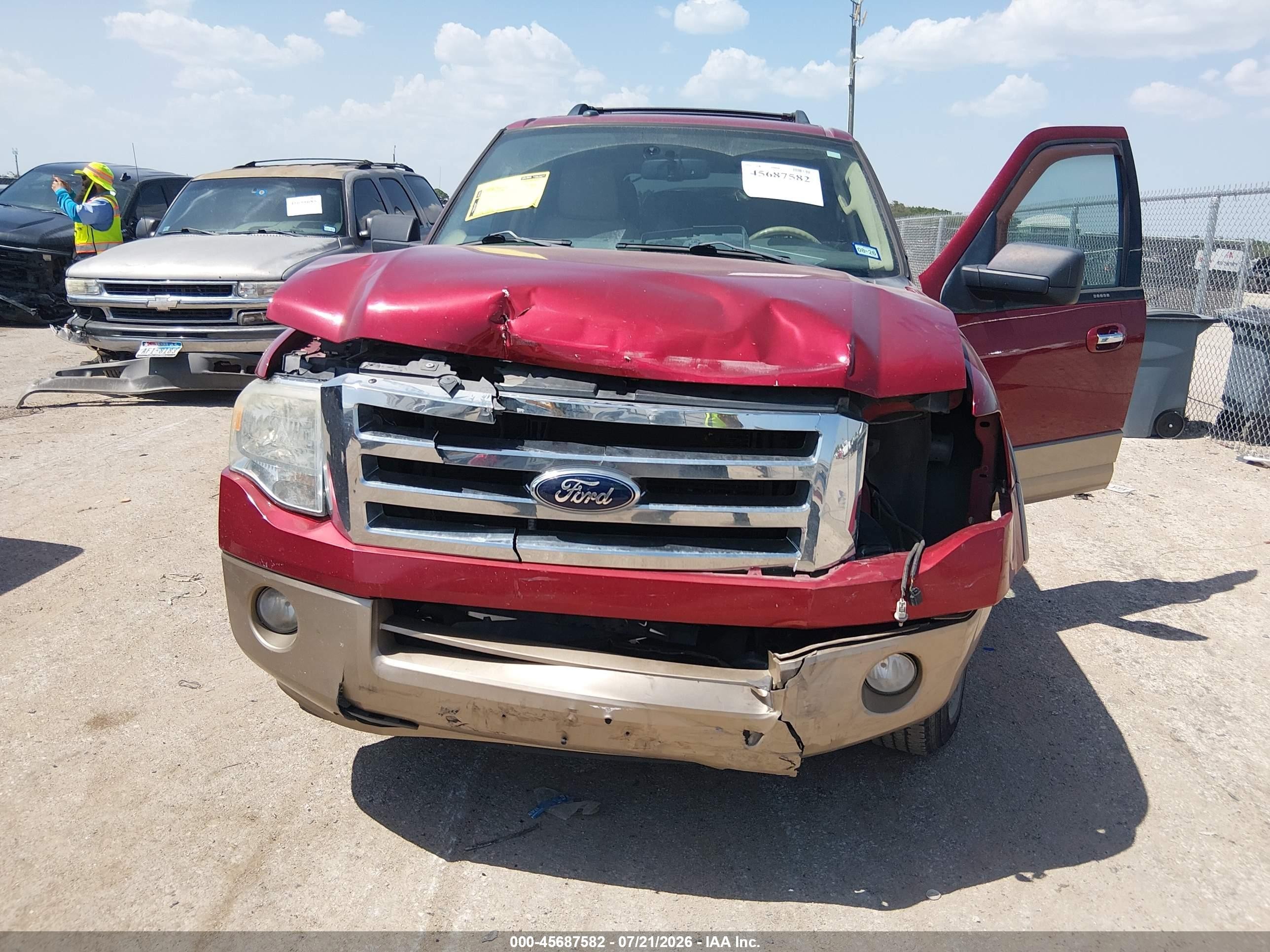 2013 Ford Expedition Xlt Red vin: 1FMJU1H50DEF69725