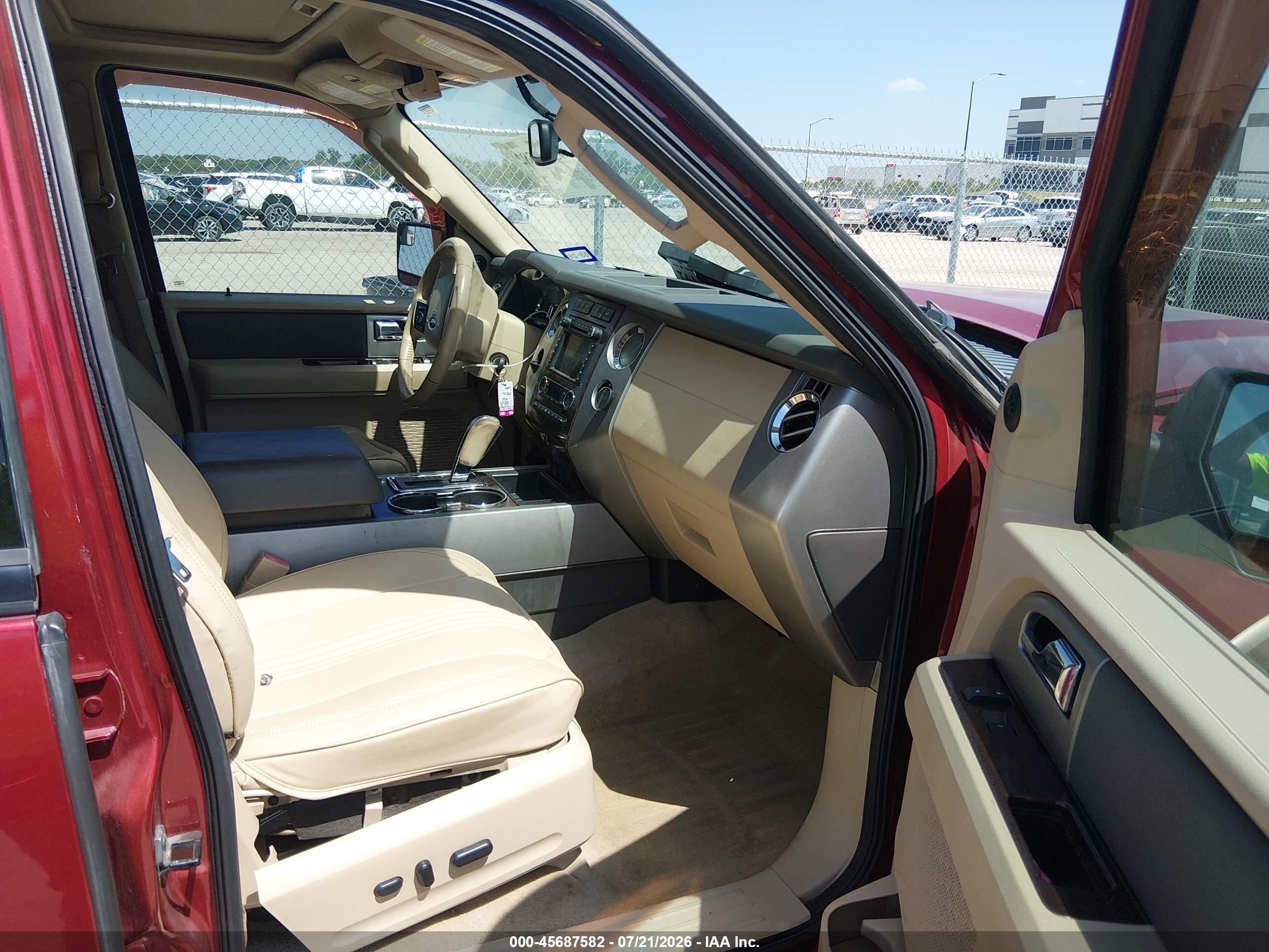 2013 Ford Expedition Xlt Red vin: 1FMJU1H50DEF69725
