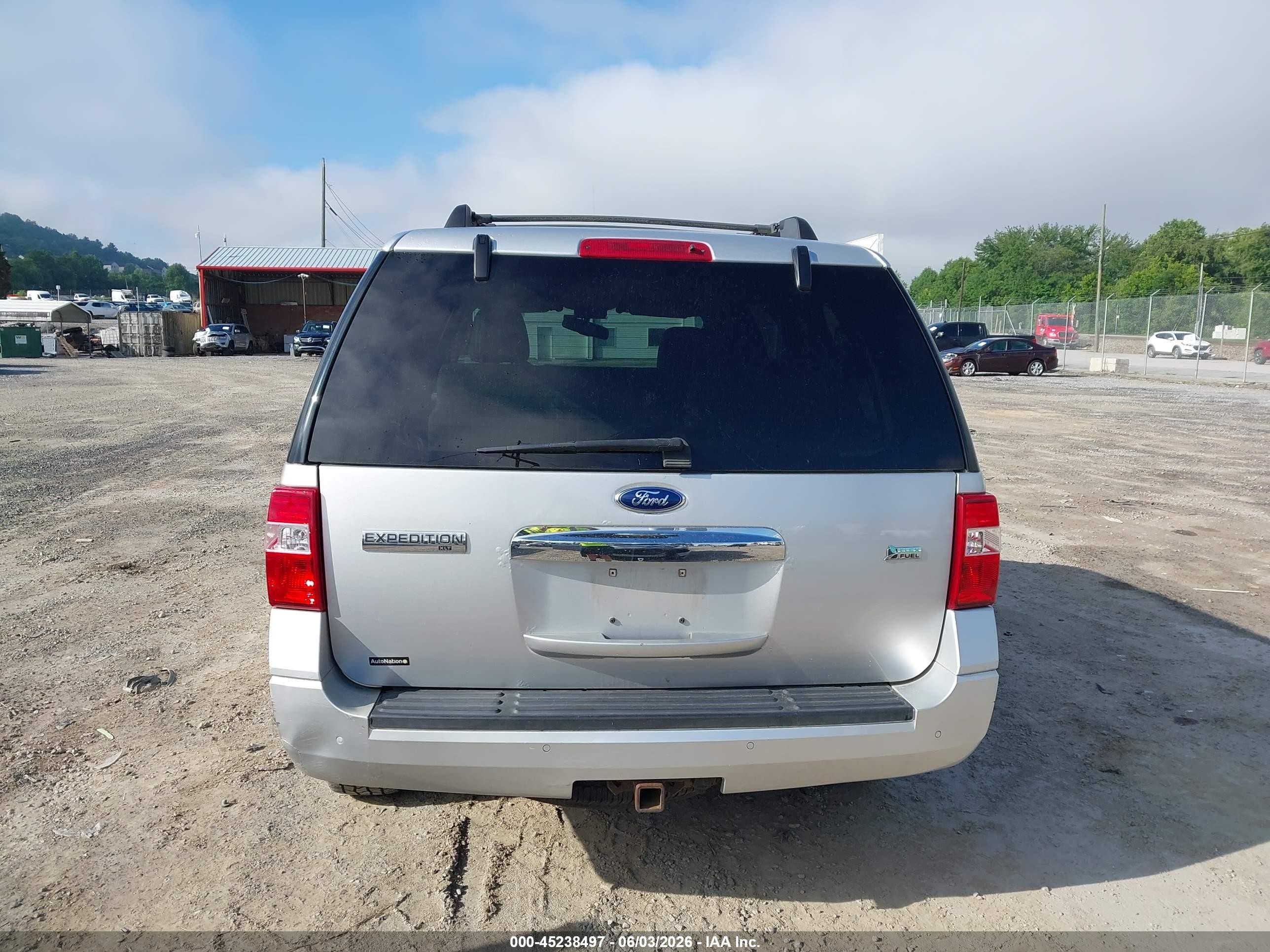 2013 Ford Expedition Xlt Silver vin: 1FMJU1H51DEF11378