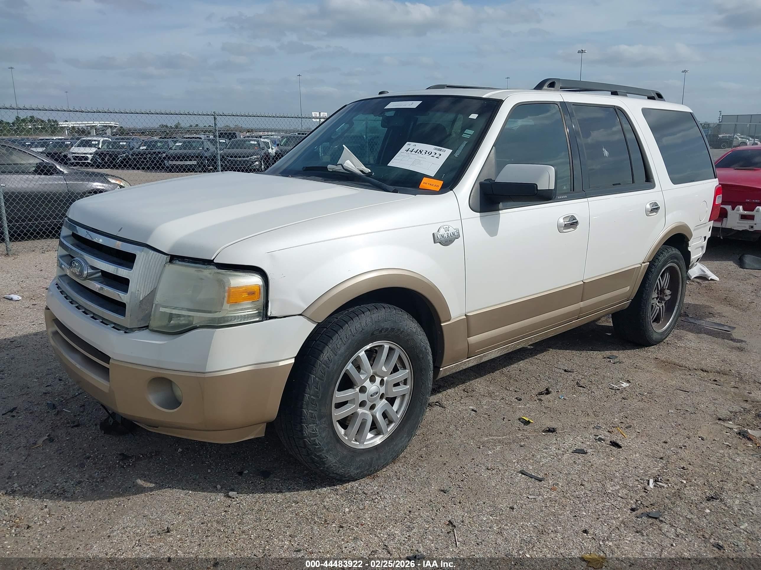 2012 Ford Expedition King Ranch White vin: 1FMJU1H52CEF24655
