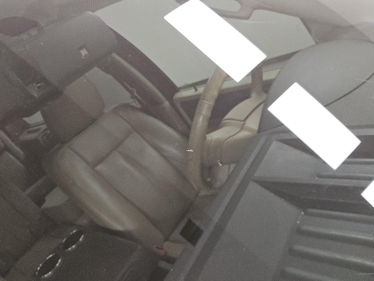 2013 Ford Expedition Xlt/king Ranch Black vin: 1FMJU1H52DEF14709 Damage: Windshield, Broken, Replacement Required