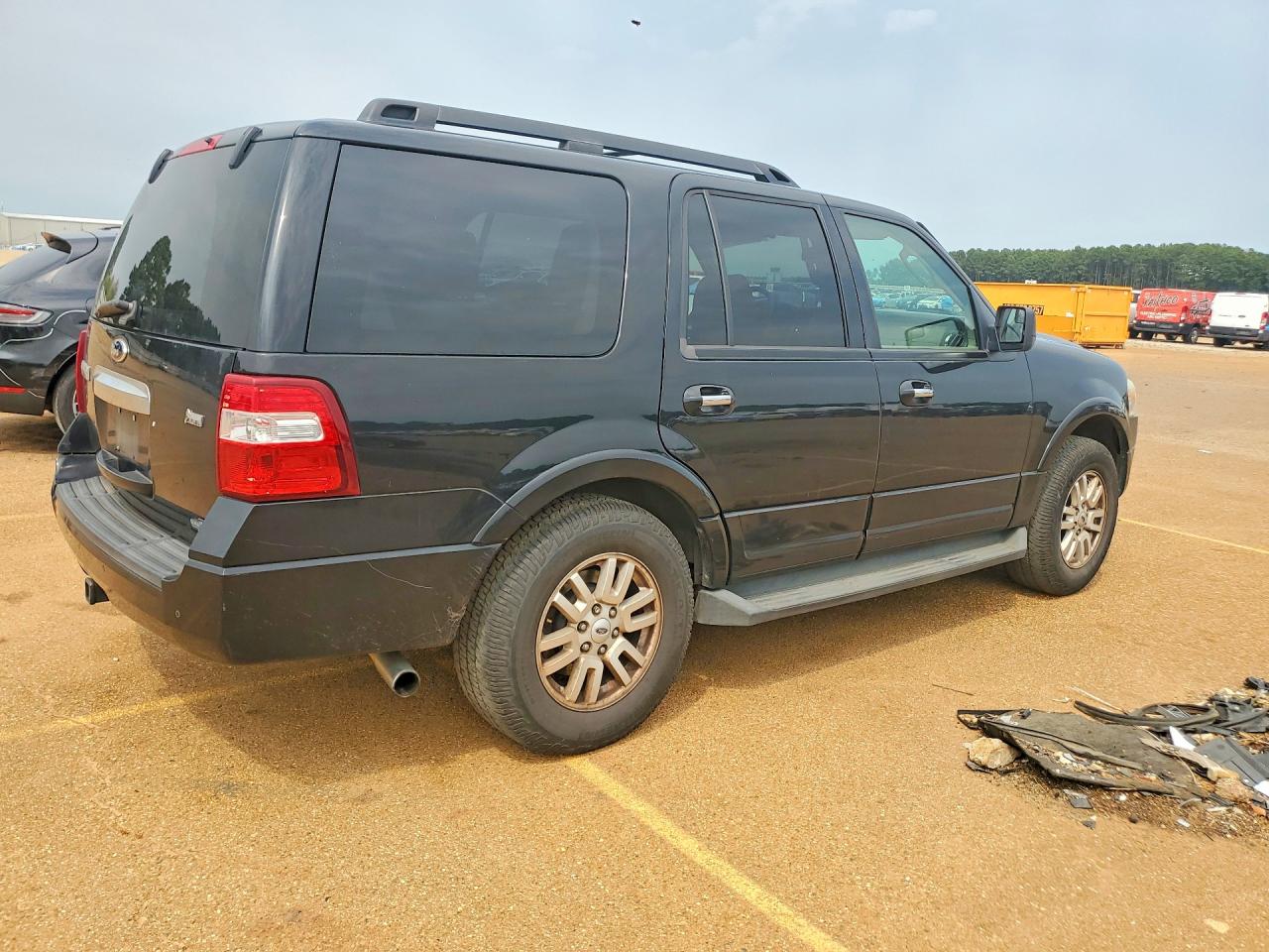 2013 Ford Expedition Xlt Черный vin: 1FMJU1H52DEF17836