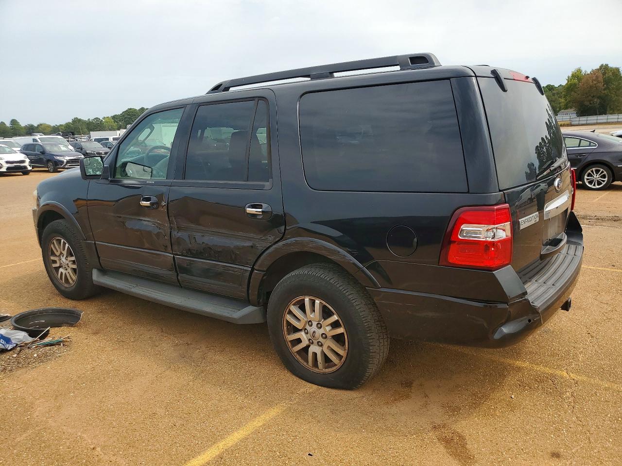 2013 Ford Expedition Xlt Черный vin: 1FMJU1H52DEF17836