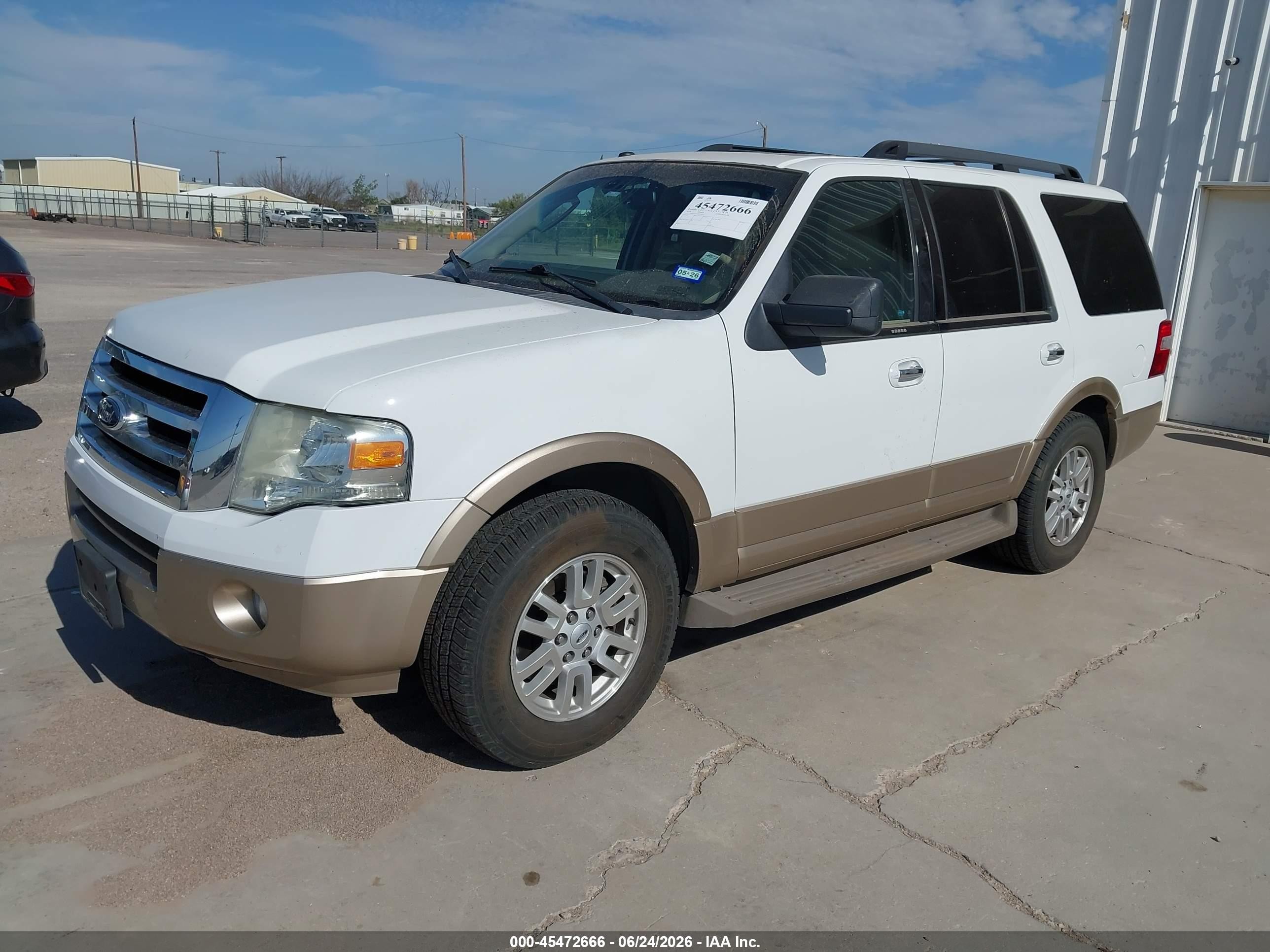 2013 Ford Expedition King Ranch/xlt White vin: 1FMJU1H52DEF38251