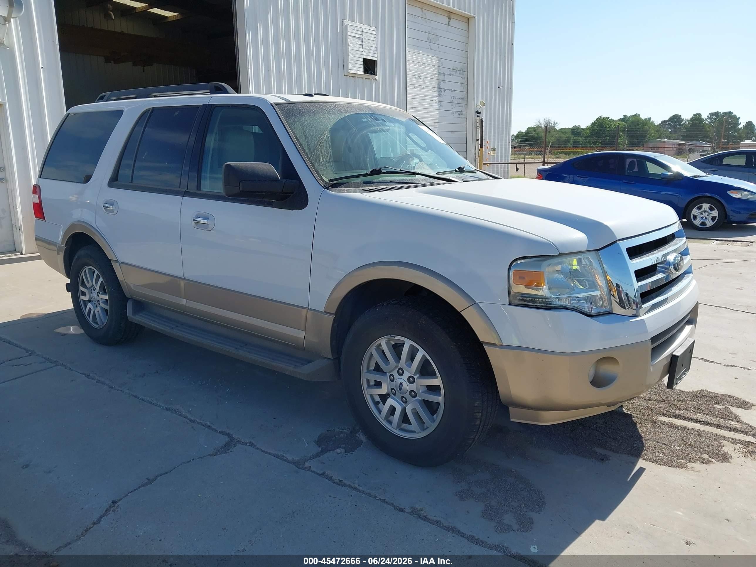 2013 Ford Expedition King Ranch/xlt White vin: 1FMJU1H52DEF38251