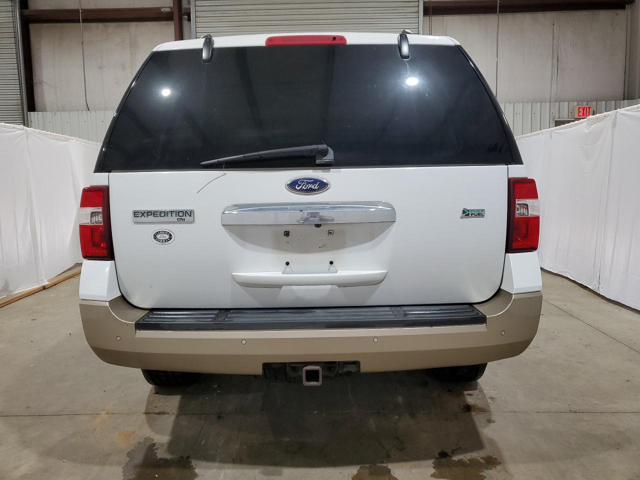 2014 Ford Expedition Xlt White vin: 1FMJU1H52EEF01945 Damage: Lift Gate, Chipped, 3