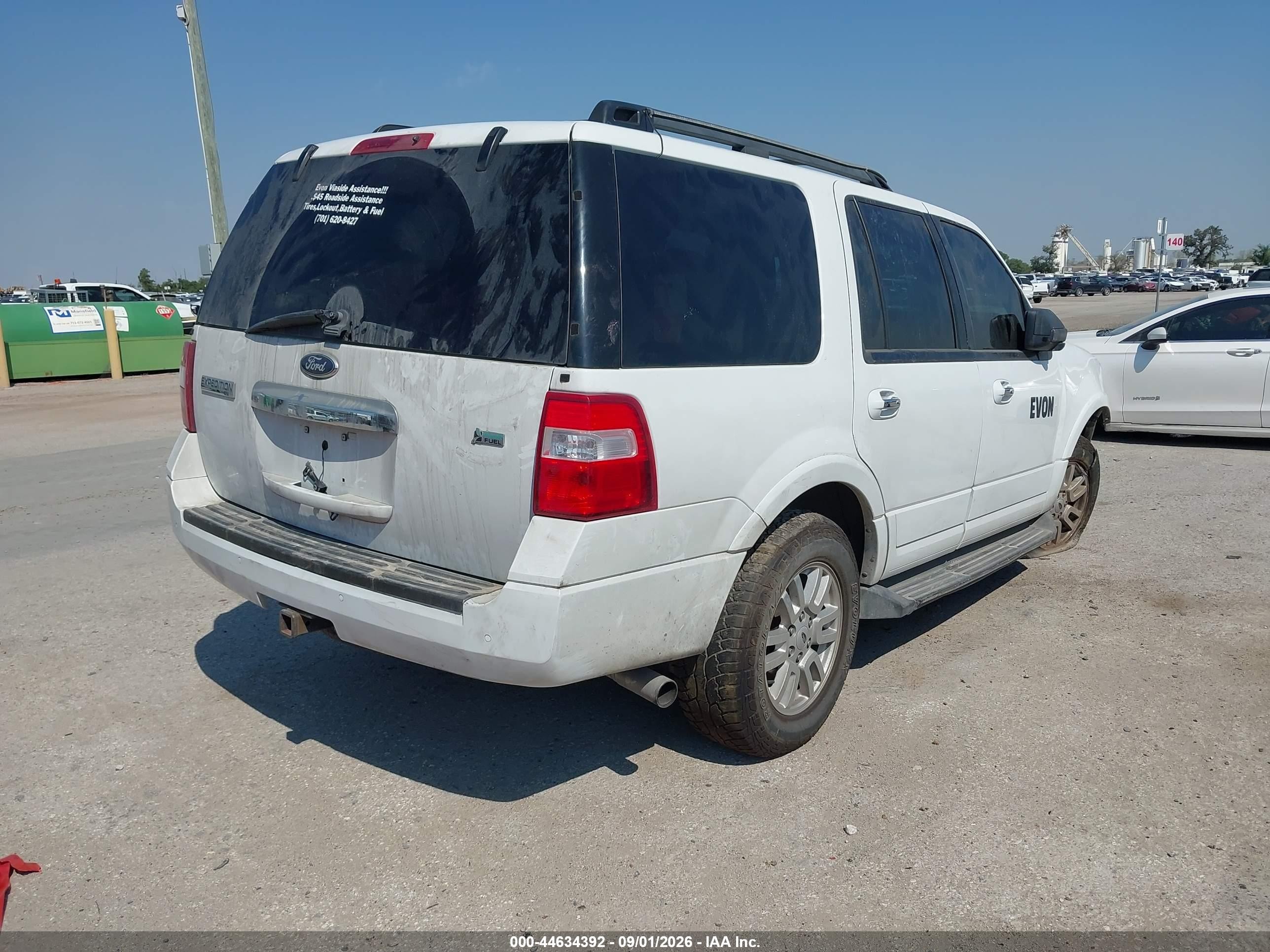 2014 Ford Expedition Xlt Белый vin: 1FMJU1H53EEF22951