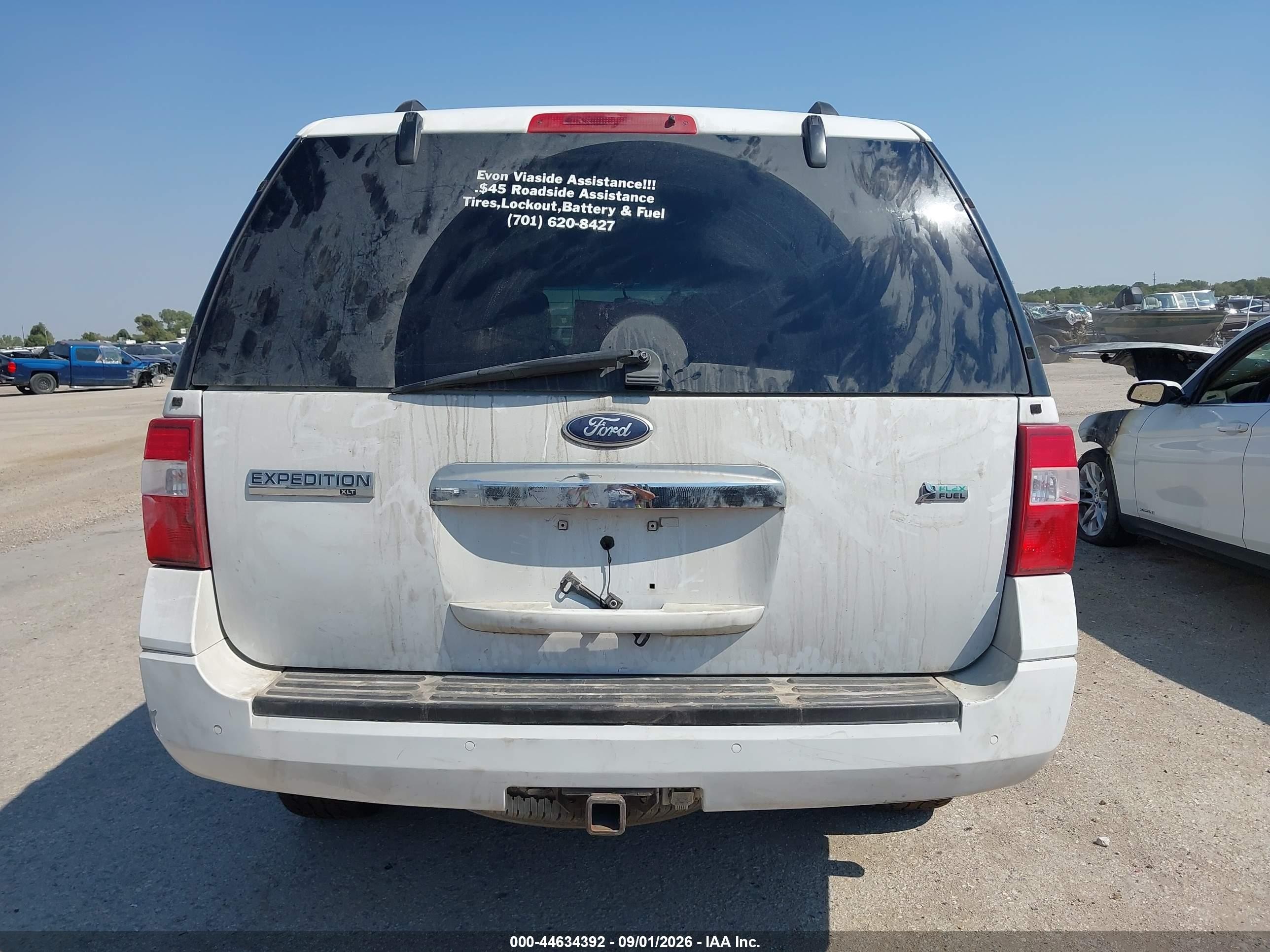 2014 Ford Expedition Xlt Белый vin: 1FMJU1H53EEF22951