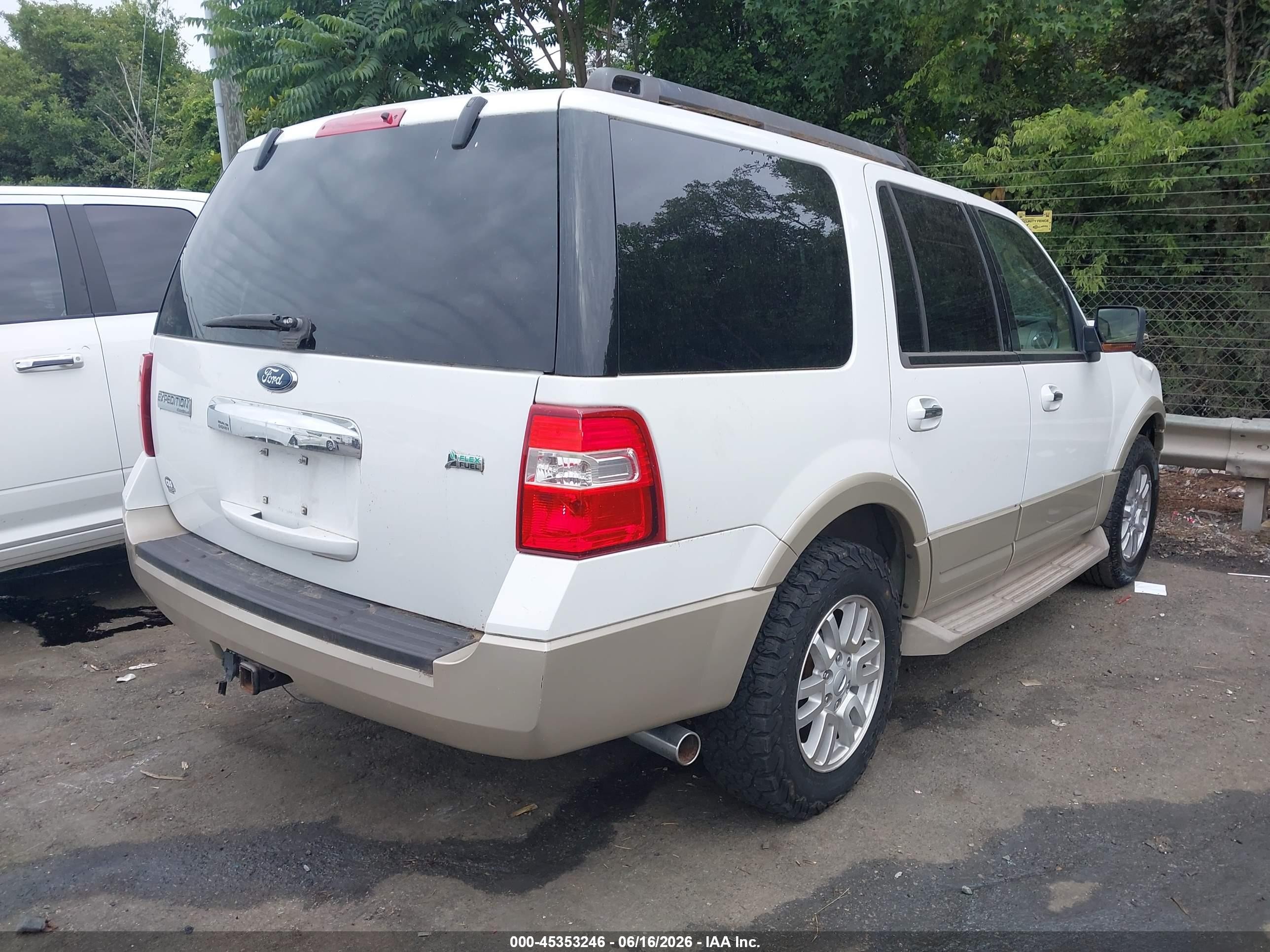 2010 Ford Expedition Eddie Bauer/king Ranch White vin: 1FMJU1H54AEA76612