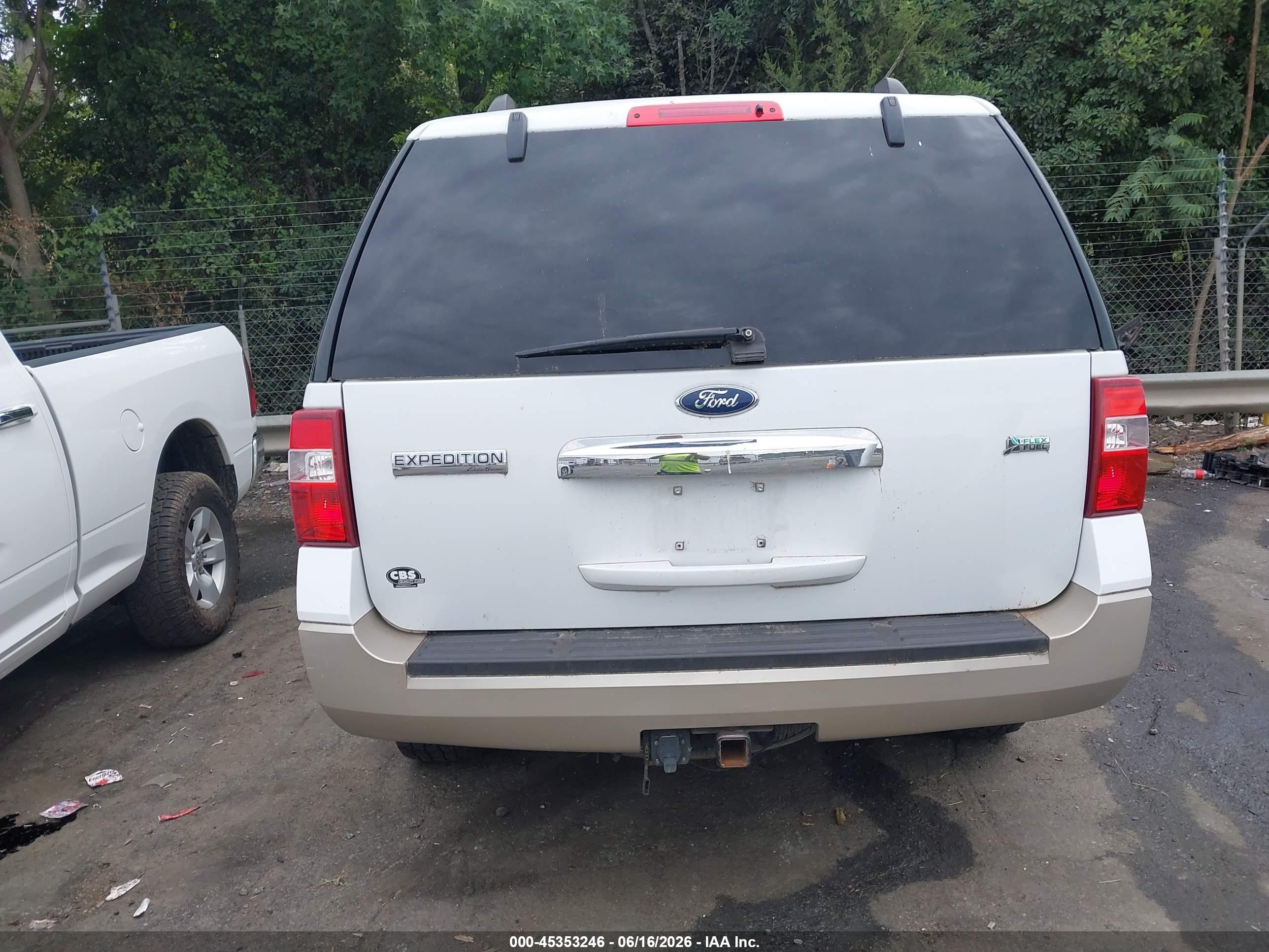 2010 Ford Expedition Eddie Bauer/king Ranch White vin: 1FMJU1H54AEA76612
