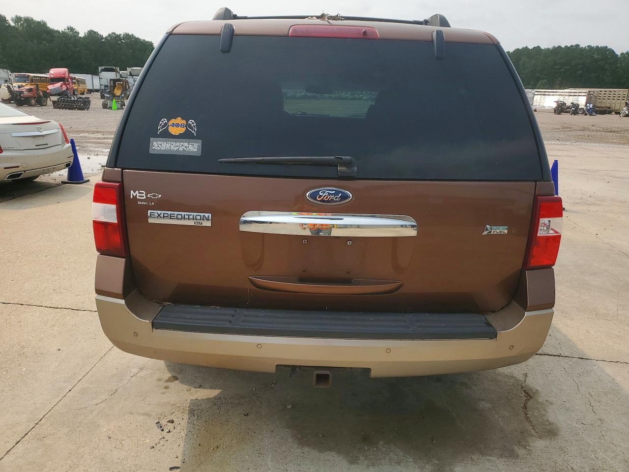 2011 Ford Exped Xlt Brown vin: 1FMJU1H54BEF20007