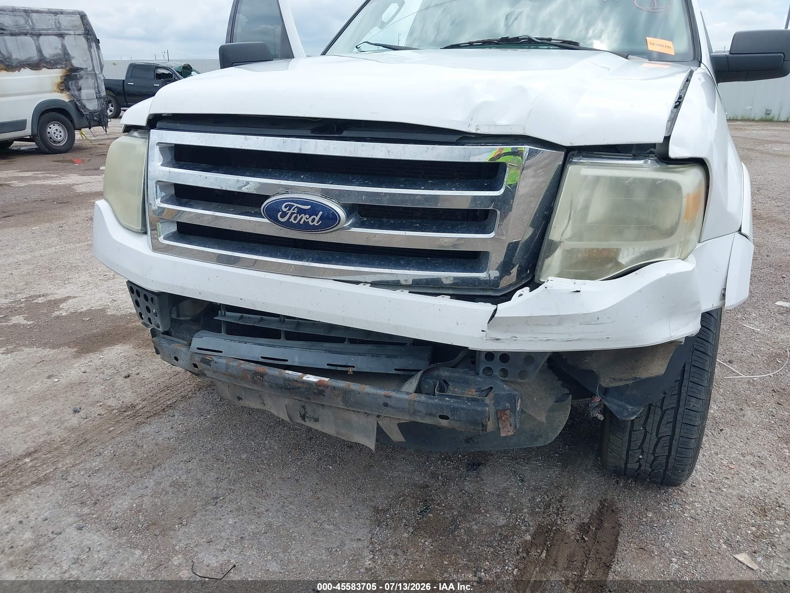 2011 Ford Expedition Xlt White vin: 1FMJU1H54BEF50186