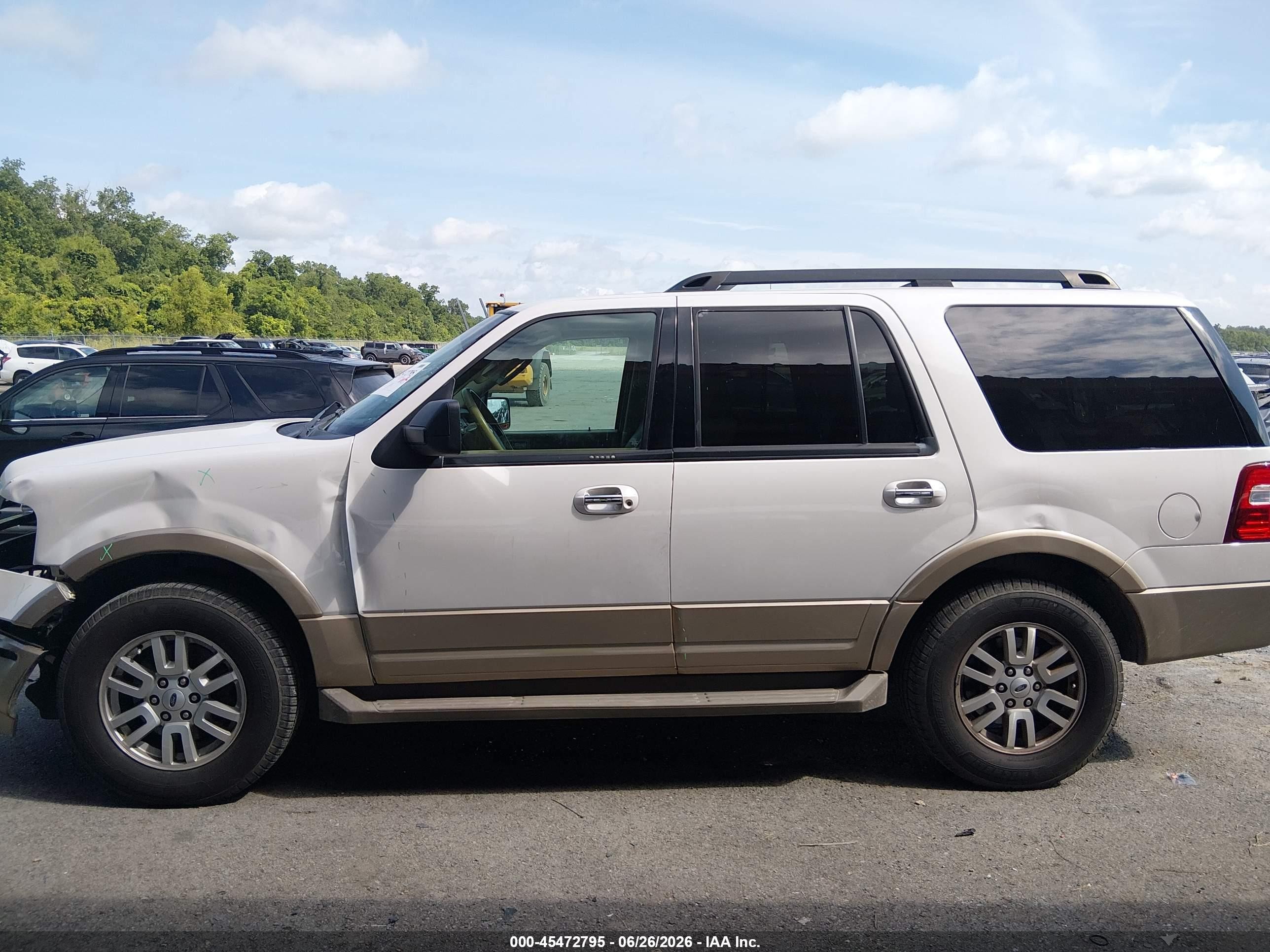 2012 Ford Expedition King Ranch/xlt White vin: 1FMJU1H54CEF09526