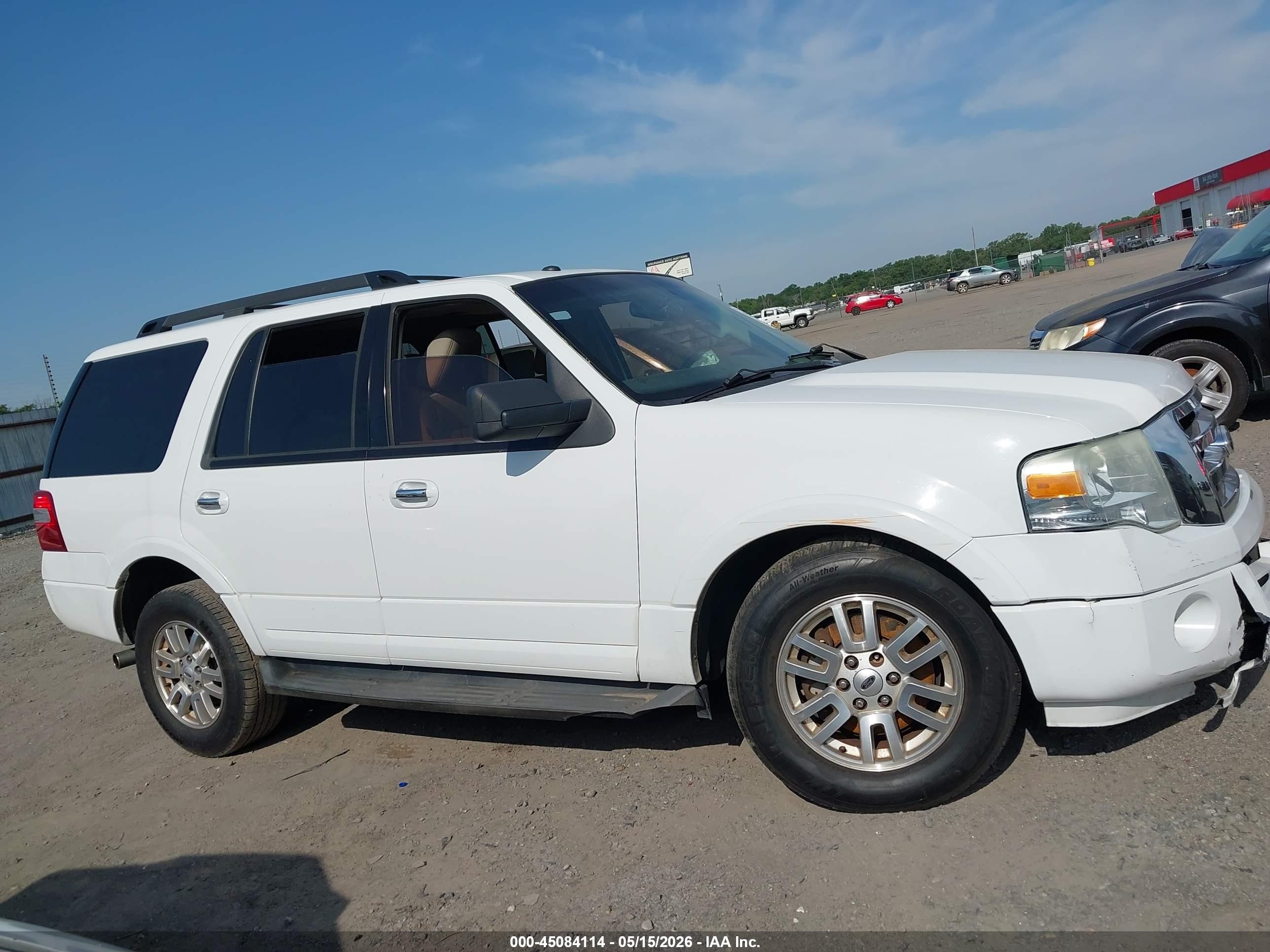 2012 Ford Expedition Xlt White vin: 1FMJU1H54CEF48911