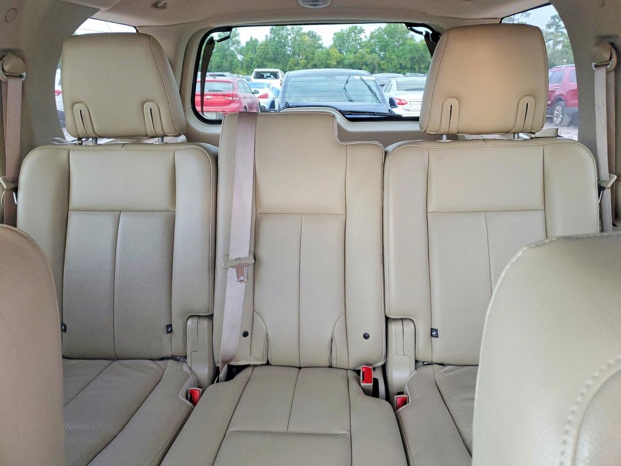 2014 Ford Expedition Xlt White vin: 1FMJU1H54EEF22487