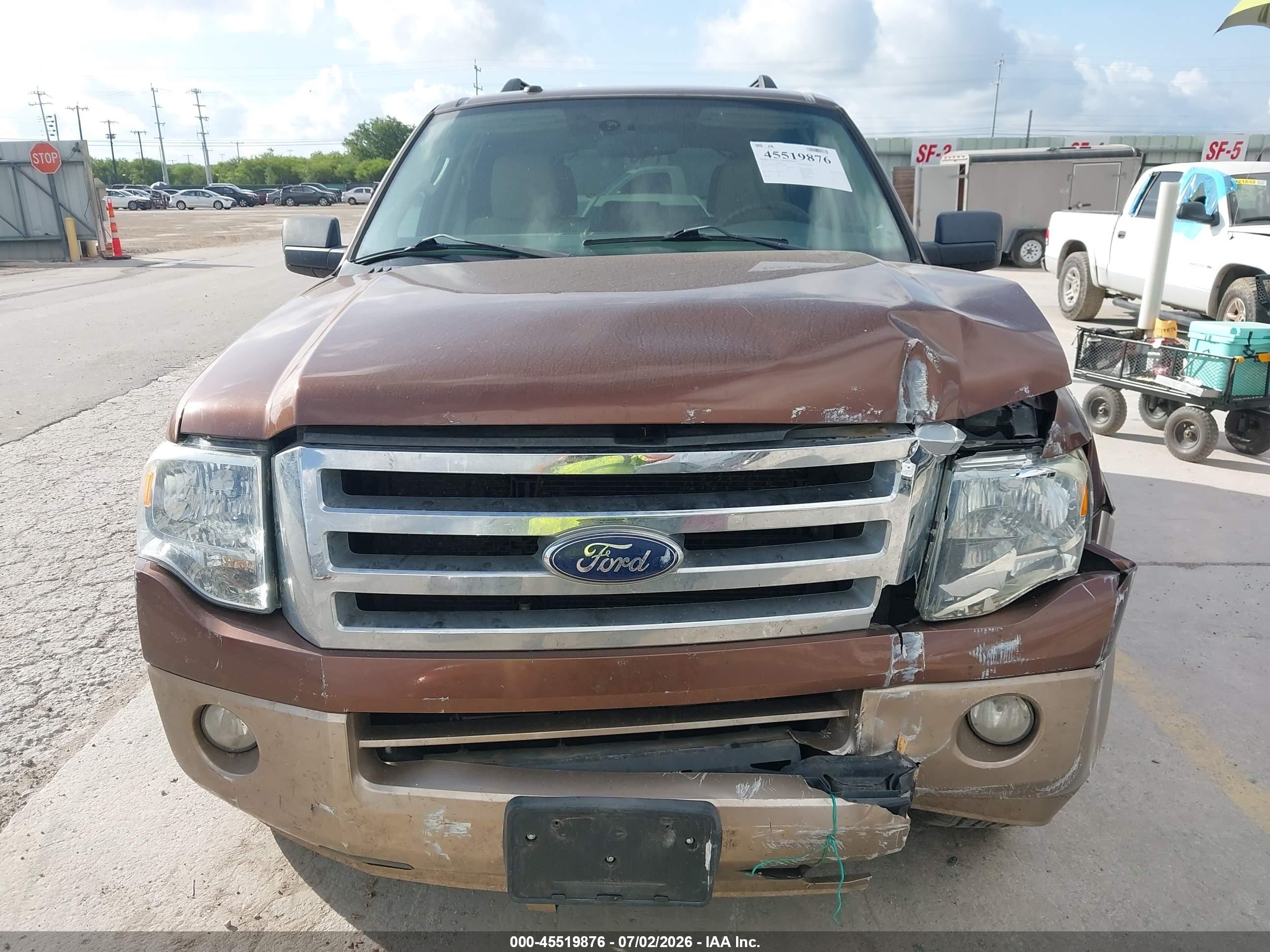 2011 Ford Expedition Xlt Brown vin: 1FMJU1H55BEF21103