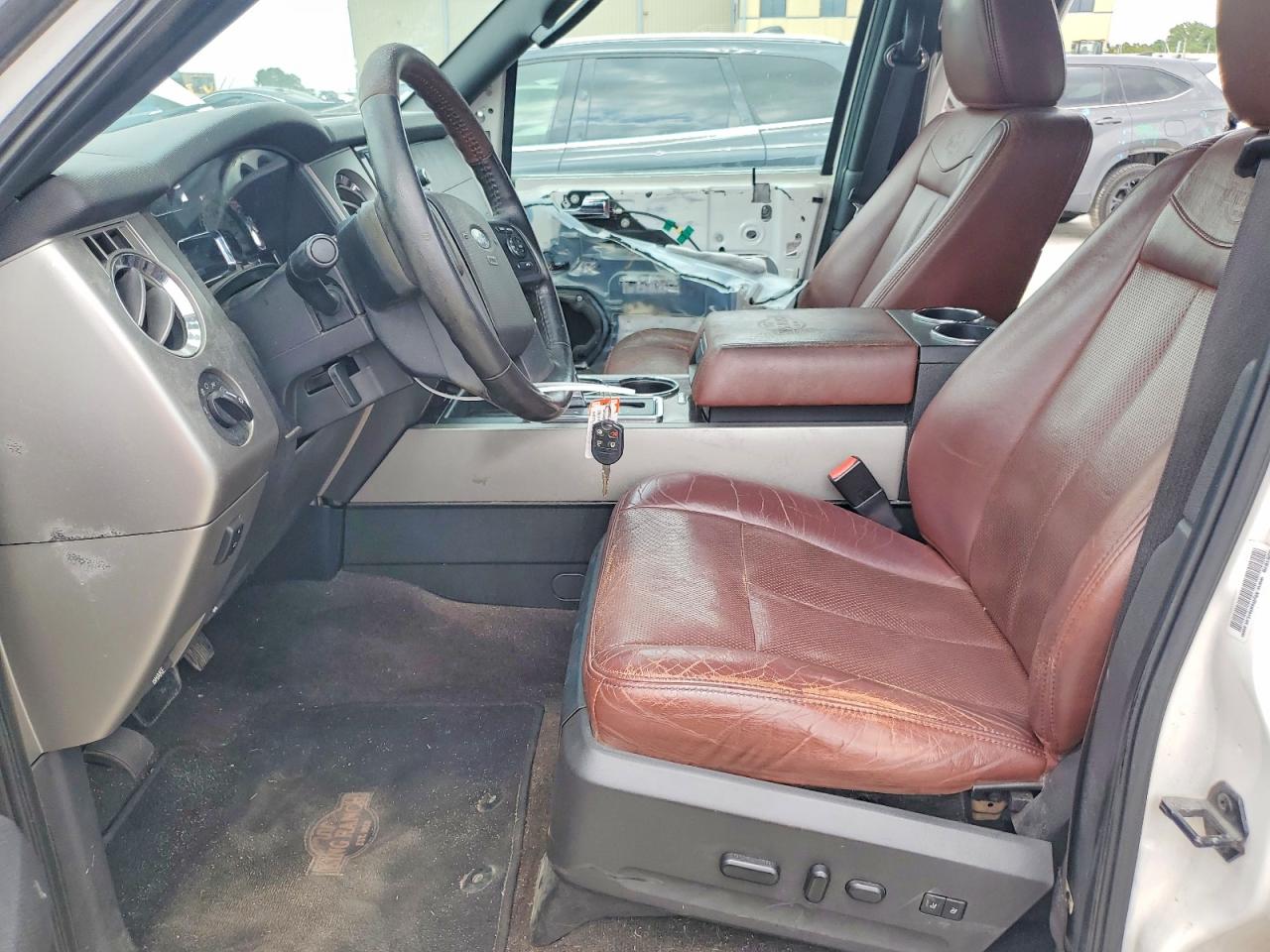 2013 Ford Expedition Xlt Белый vin: 1FMJU1H55DEF66240