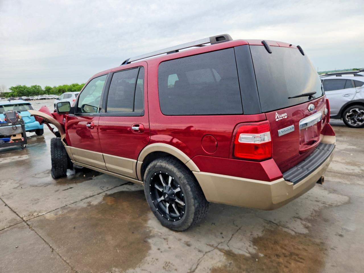 2014 Ford Expedition Xlt Красный vin: 1FMJU1H55EEF10655