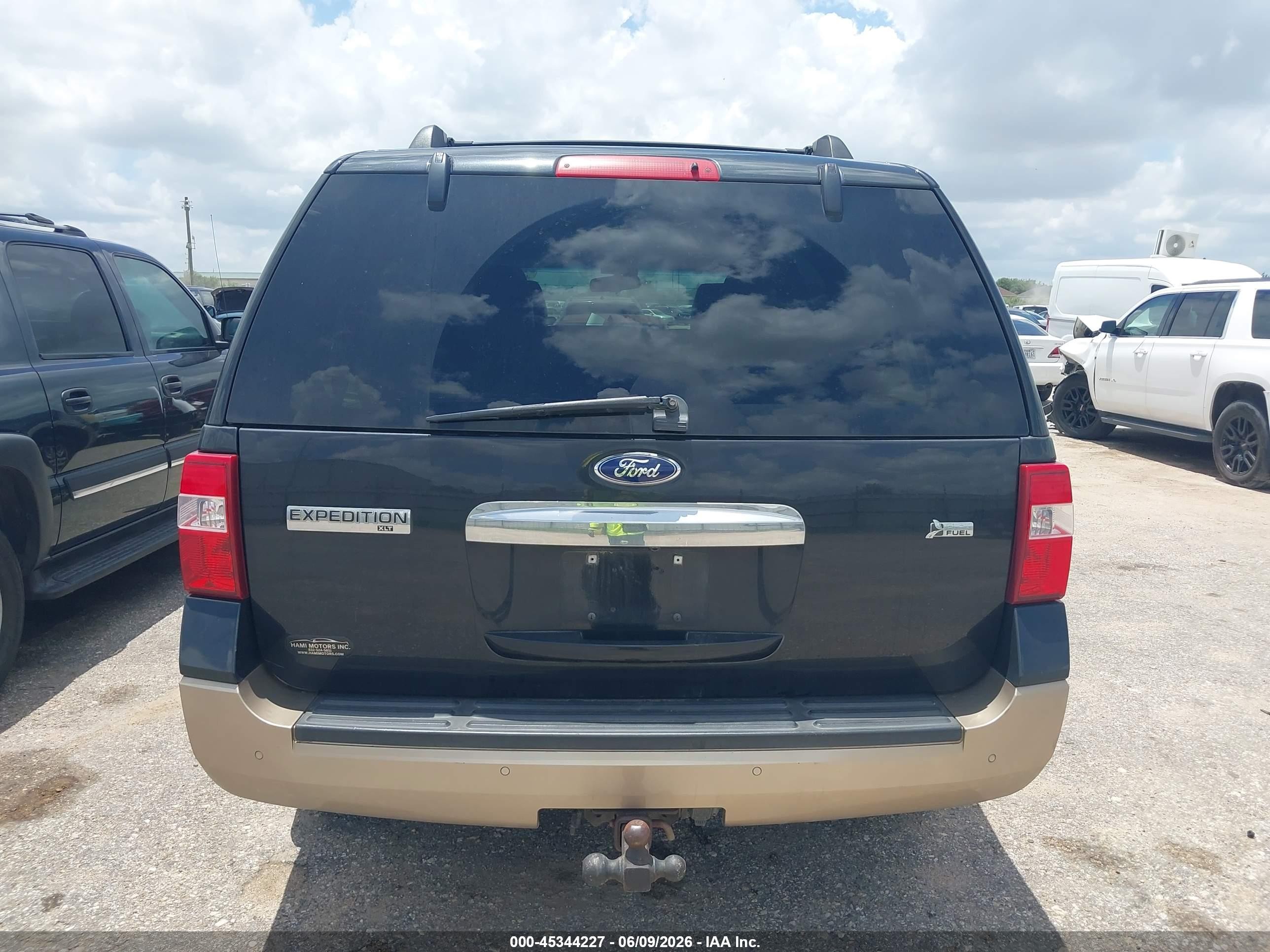 2014 Ford Expedition Xlt Gray vin: 1FMJU1H55EEF62707