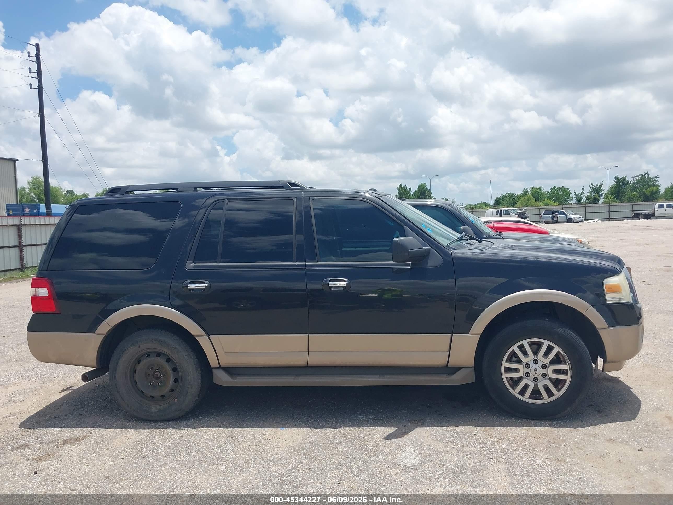 2014 Ford Expedition Xlt Gray vin: 1FMJU1H55EEF62707