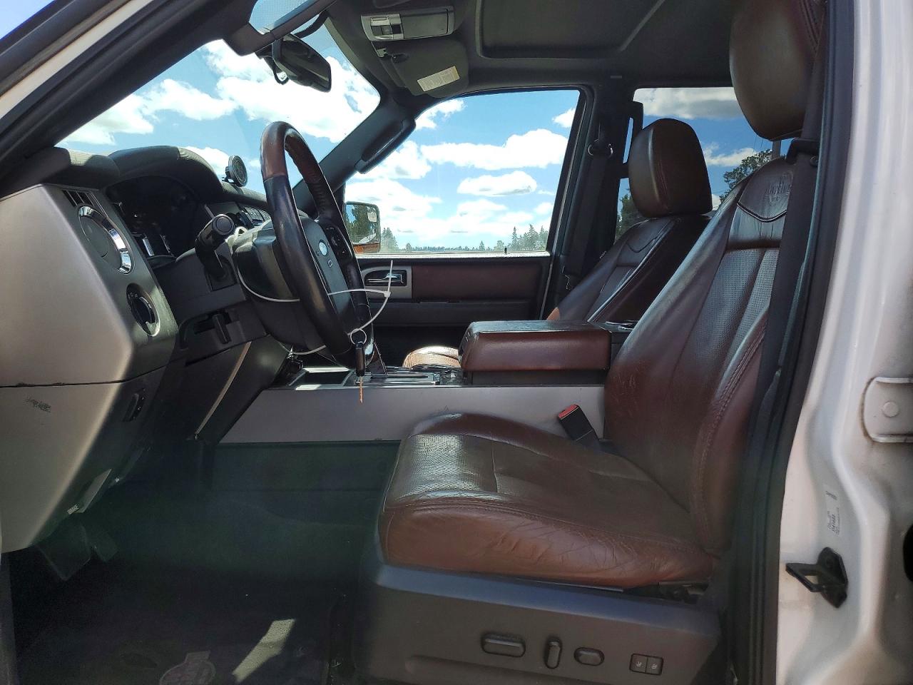 2014 Ford Expedition Xlt White vin: 1FMJU1H56EEF01978