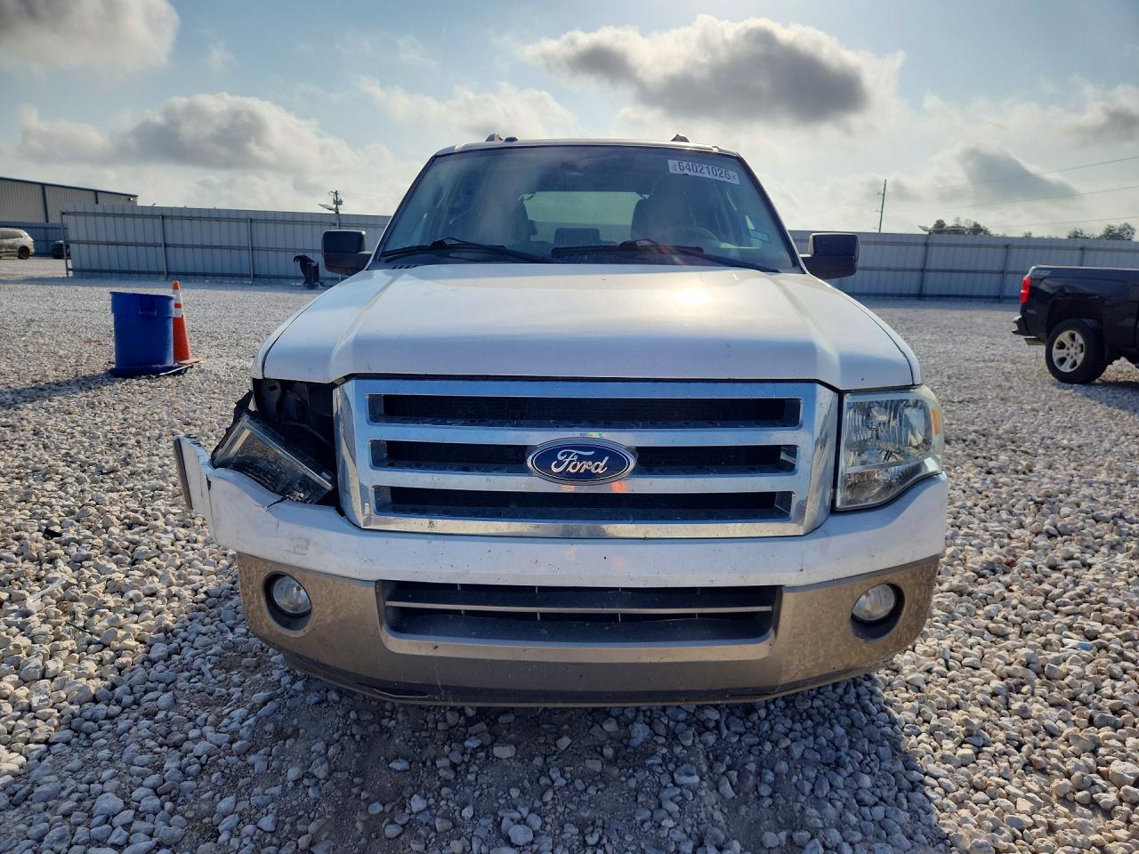 2013 Ford Expedition Xlt Белый vin: 1FMJU1H57DEF49472