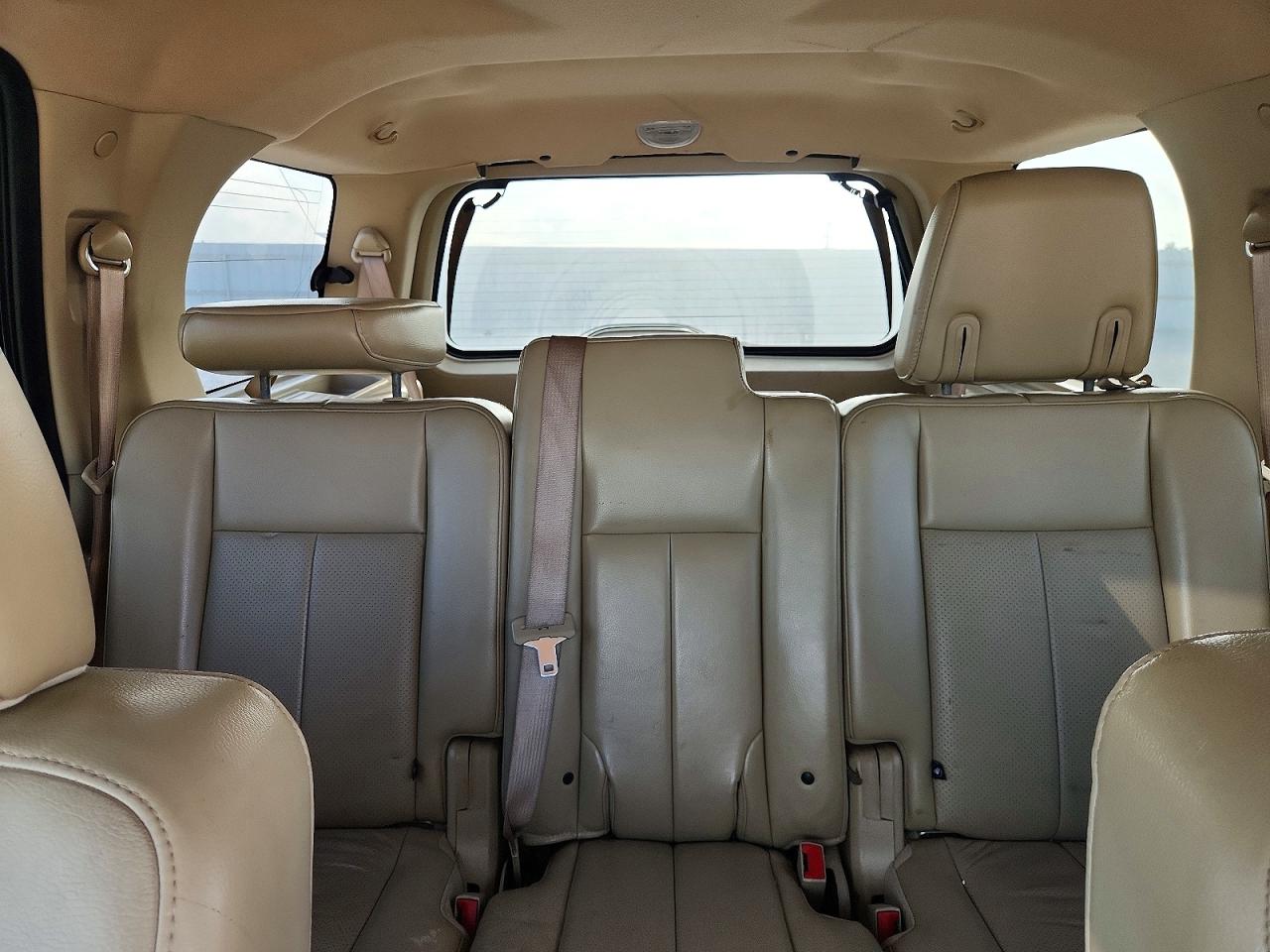 2013 Ford Expedition Xlt Белый vin: 1FMJU1H57DEF49472