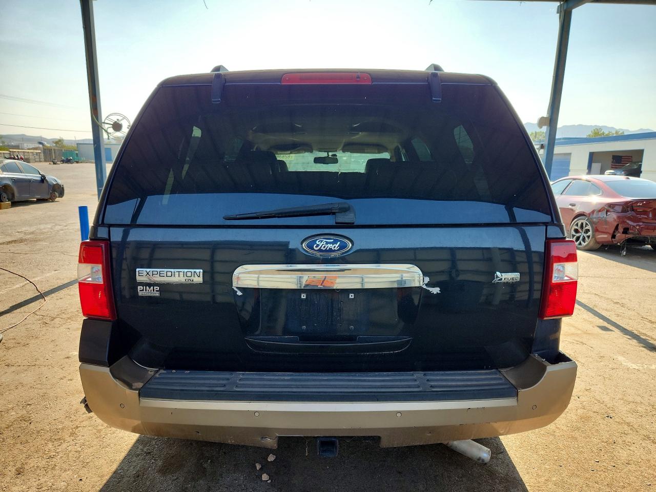 2011 Ford Expedition Xlt Черный vin: 1FMJU1H58BEF07972