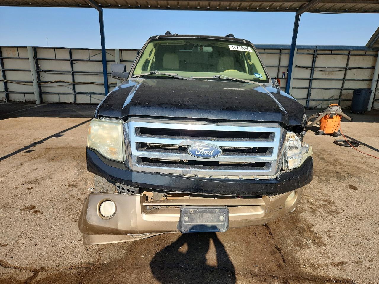 2011 Ford Expedition Xlt Черный vin: 1FMJU1H58BEF07972