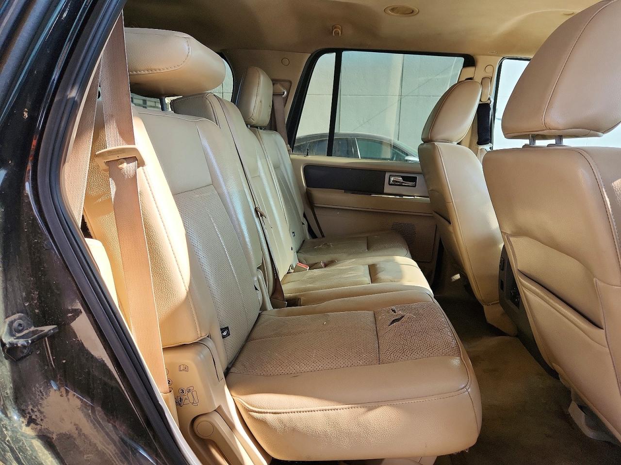2011 Ford Expedition Xlt Черный vin: 1FMJU1H58BEF07972