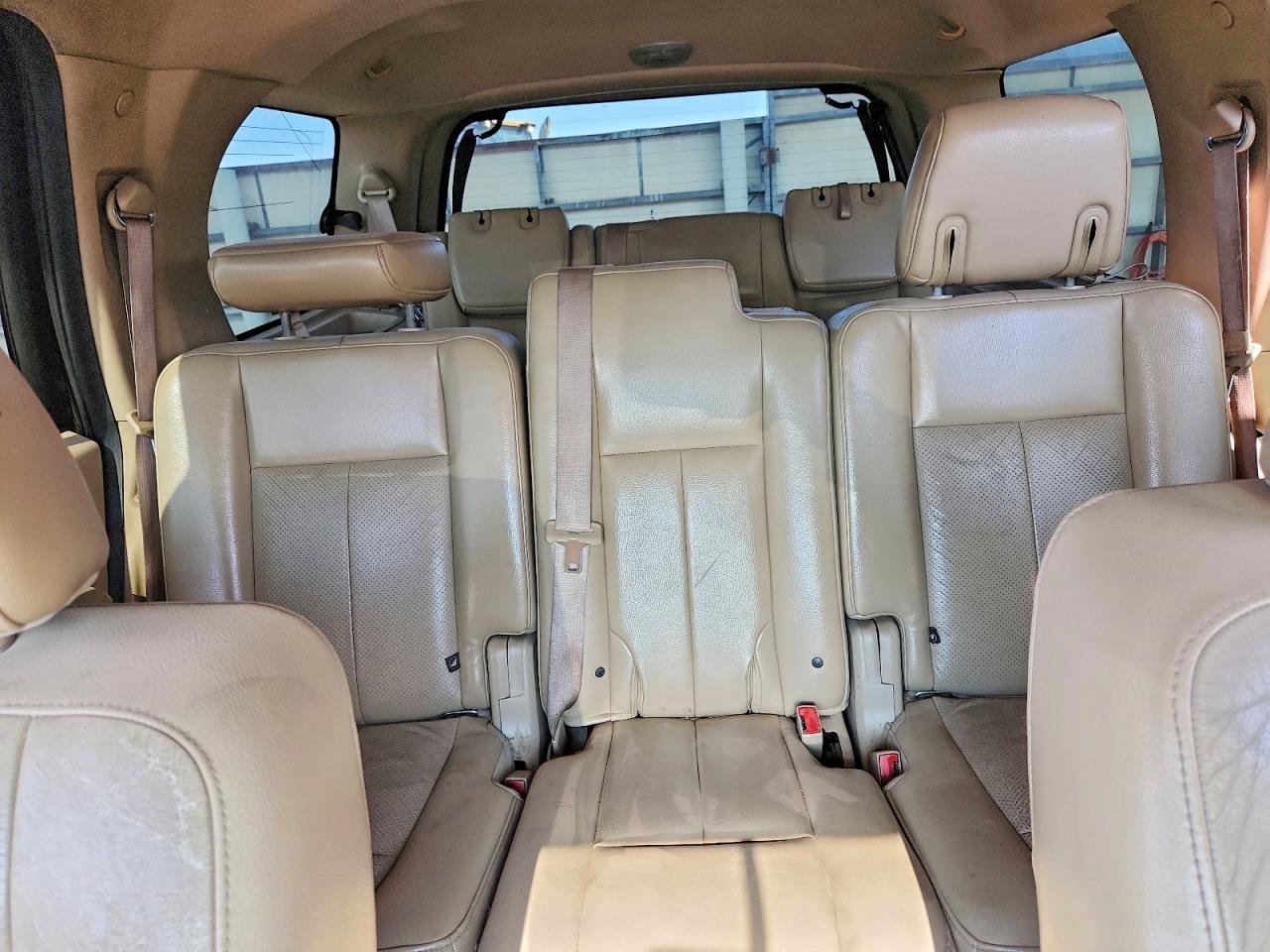 2011 Ford Expedition Xlt Черный vin: 1FMJU1H58BEF07972