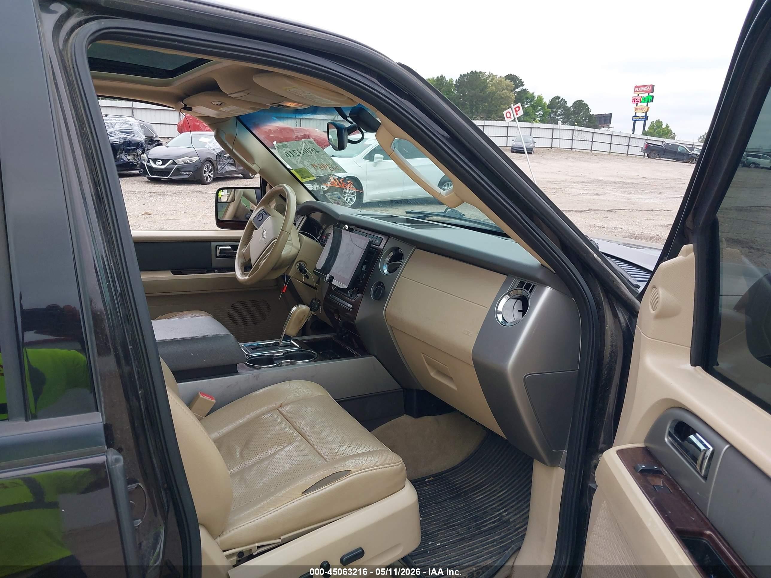 2013 Ford Expedition Xlt Dark Brown vin: 1FMJU1H58DEF66412