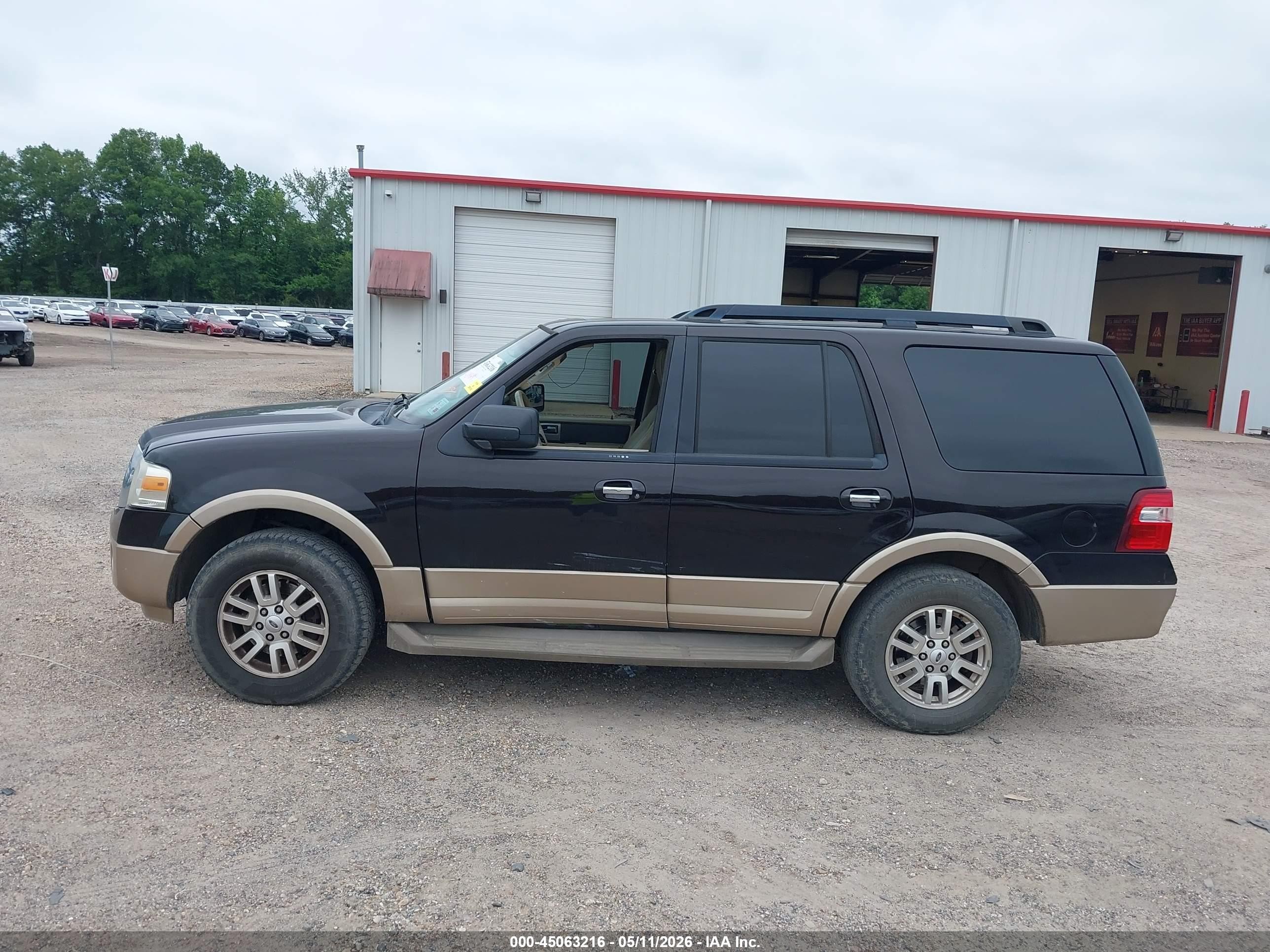 2013 Ford Expedition Xlt Dark Brown vin: 1FMJU1H58DEF66412