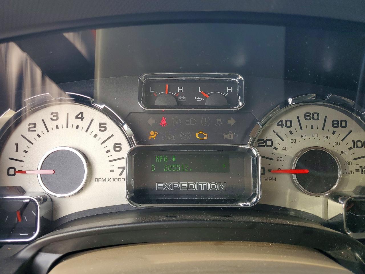 2010 Ford Expedition Eddie Bauer White vin: 1FMJU1H59AEB64040