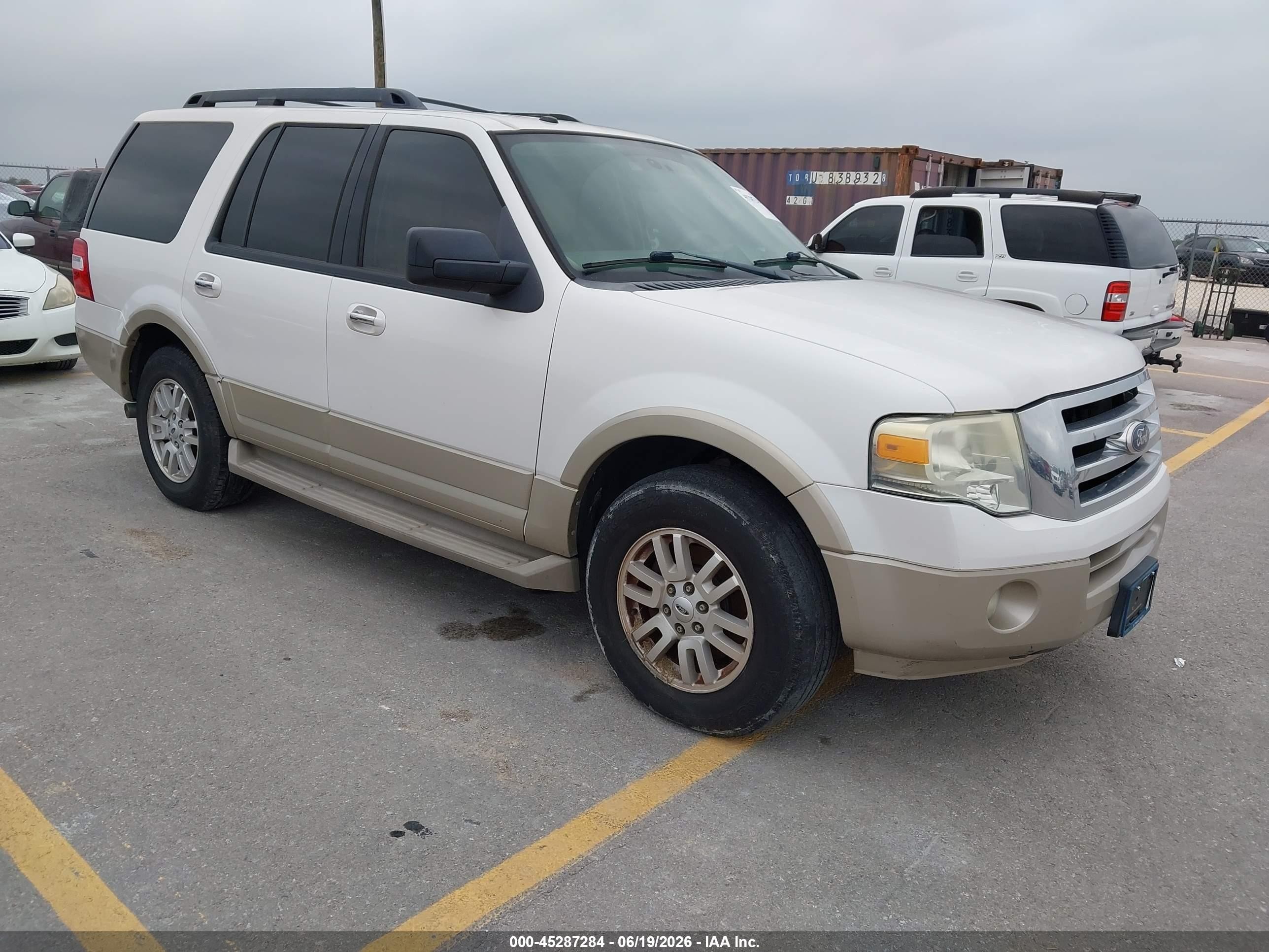2010 Ford Expedition Eddie Bauer White vin: 1FMJU1H59AEB70632