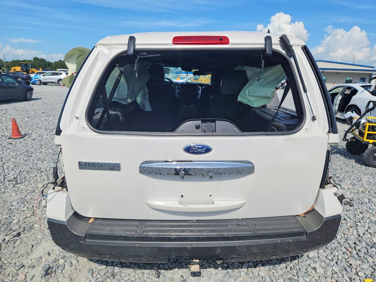 2012 Ford Expedition Xlt White vin: 1FMJU1H59CEF45129