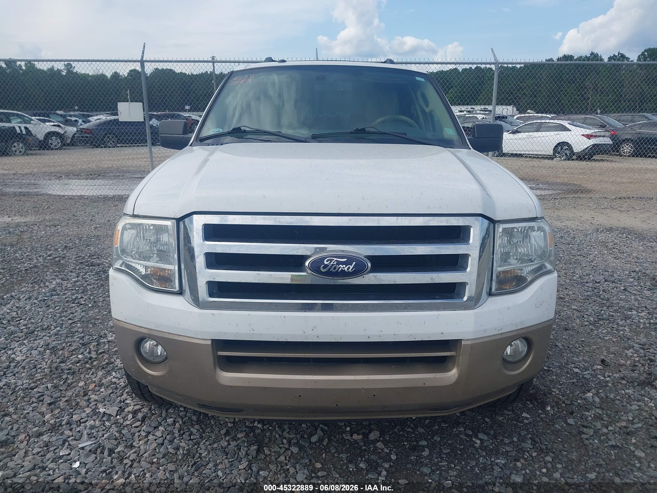 2013 Ford Expedition Xlt White vin: 1FMJU1H59DEF42894