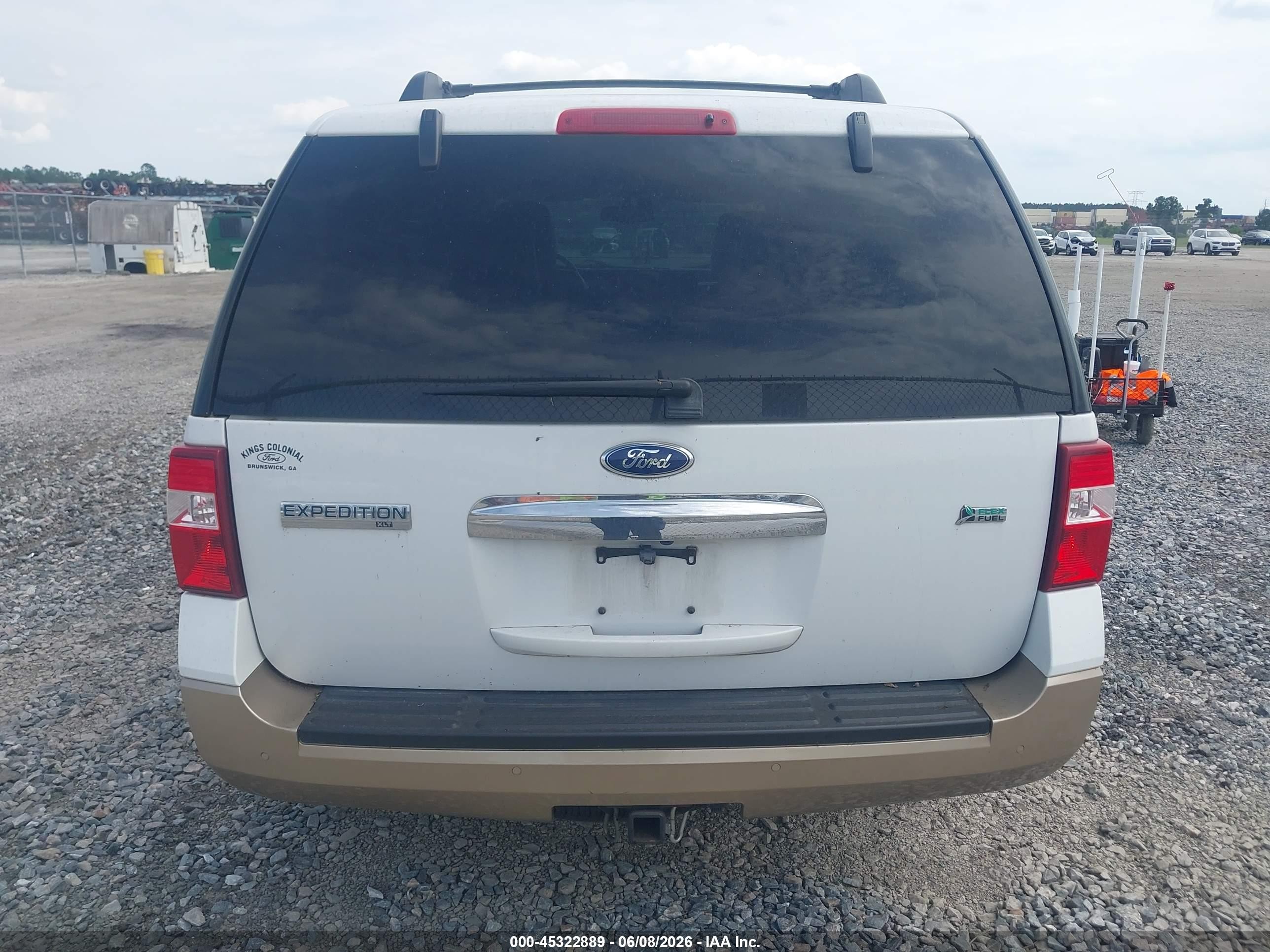 2013 Ford Expedition Xlt White vin: 1FMJU1H59DEF42894