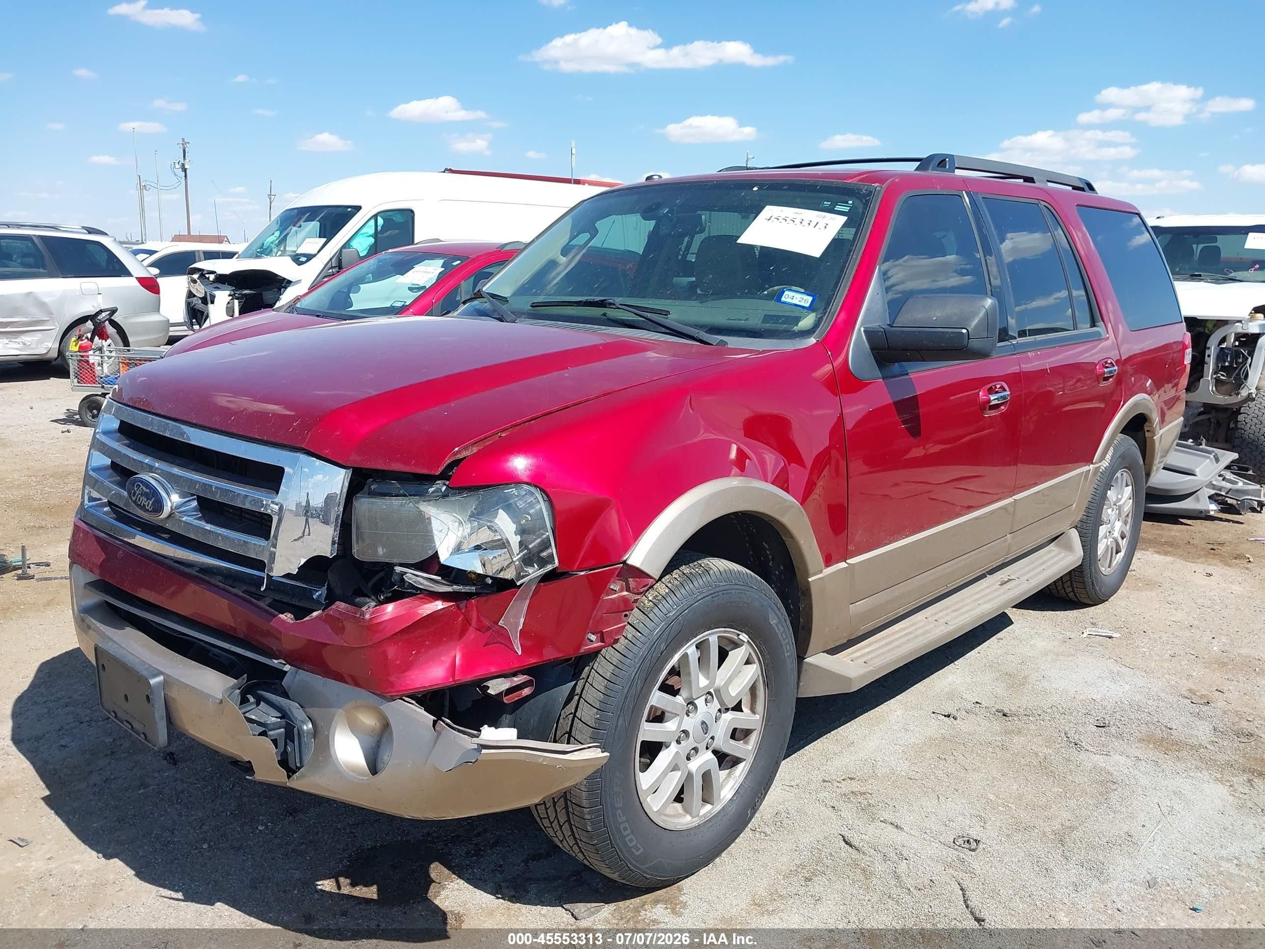 2014 Ford Expedition Xlt Темно-бордовый vin: 1FMJU1H59EEF21531