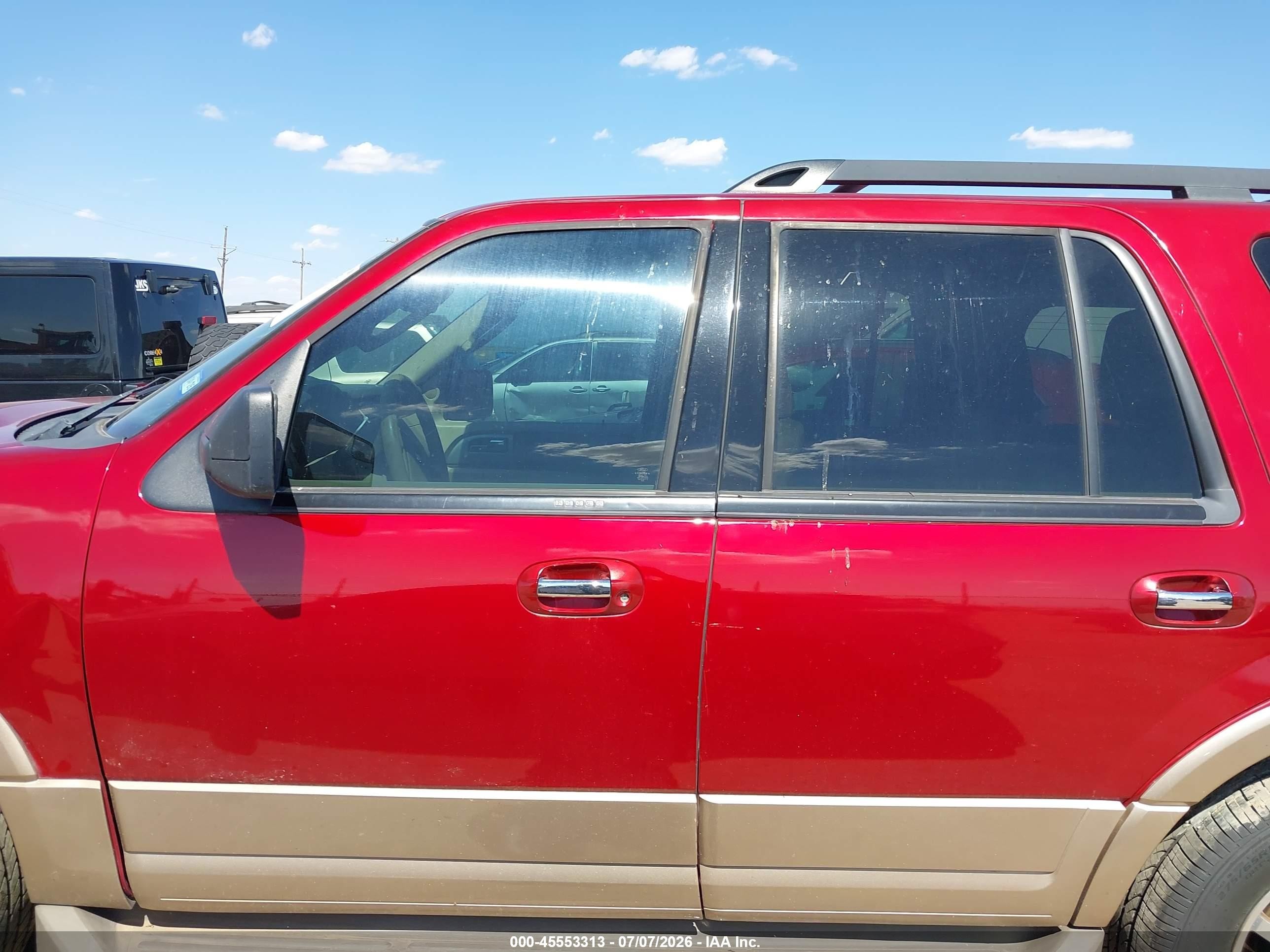 2014 Ford Expedition Xlt Темно-бордовый vin: 1FMJU1H59EEF21531