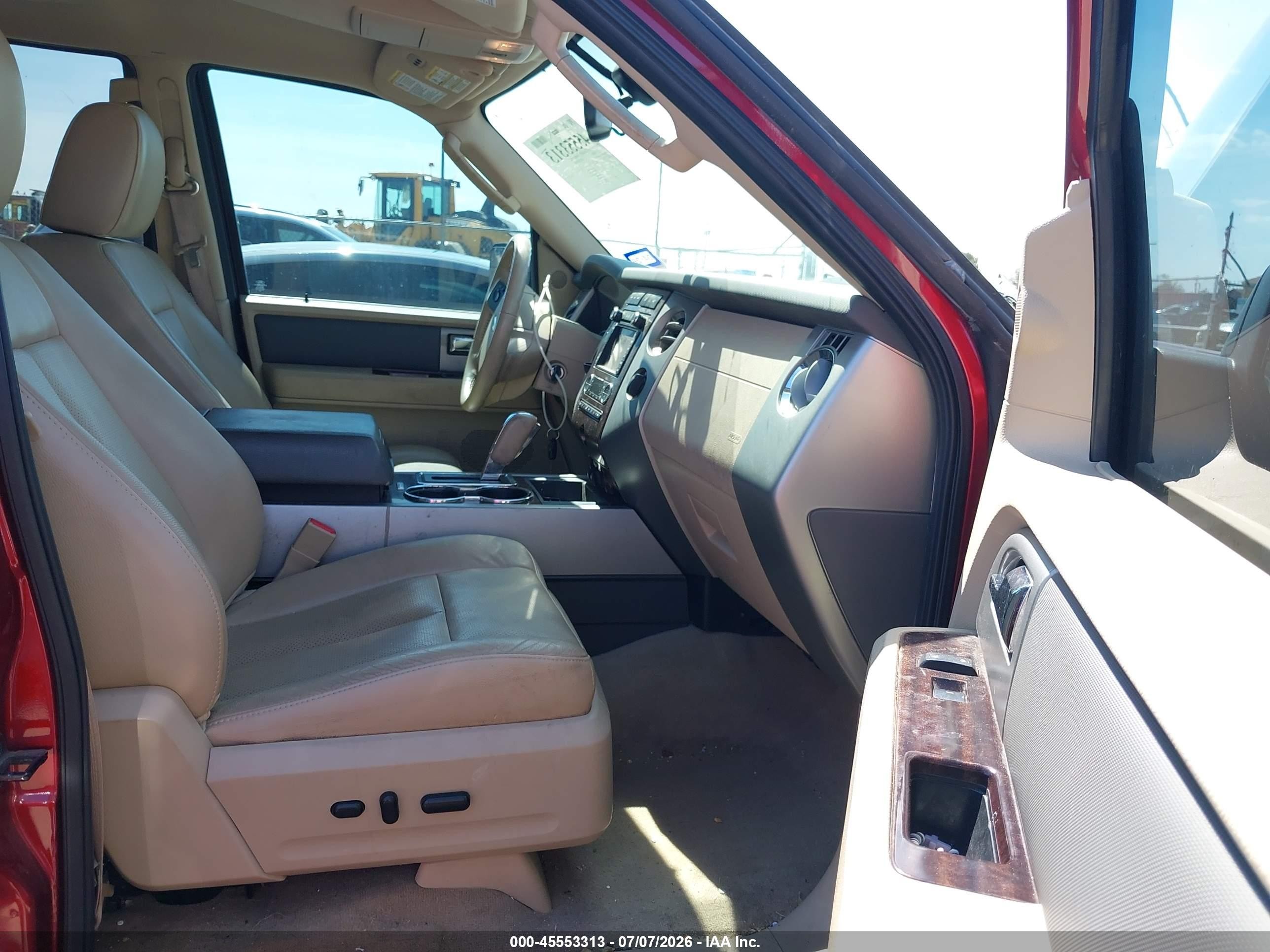 2014 Ford Expedition Xlt Темно-бордовый vin: 1FMJU1H59EEF21531