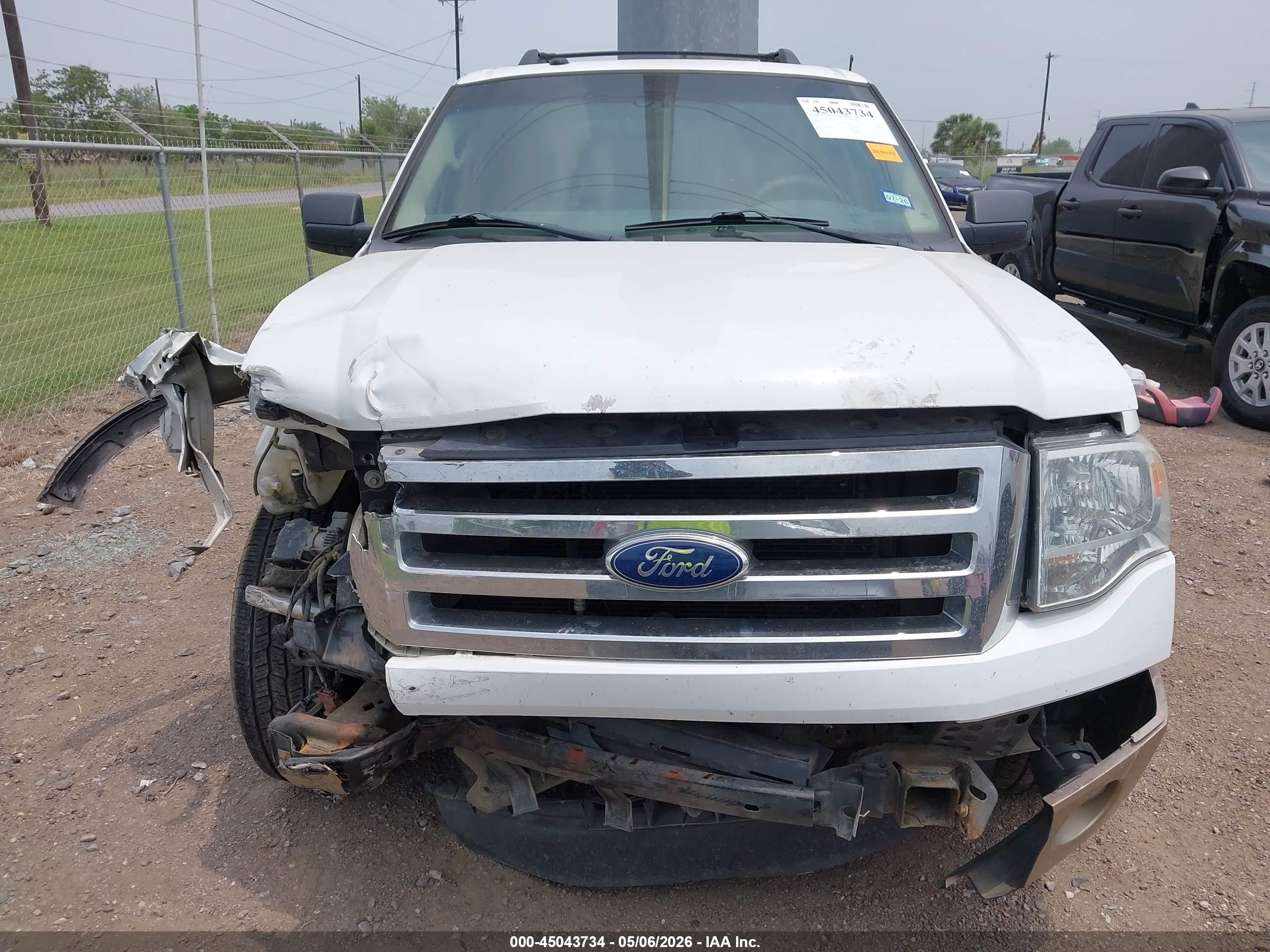 2012 Ford Expedition Xlt Белый vin: 1FMJU1H5XCEF15248