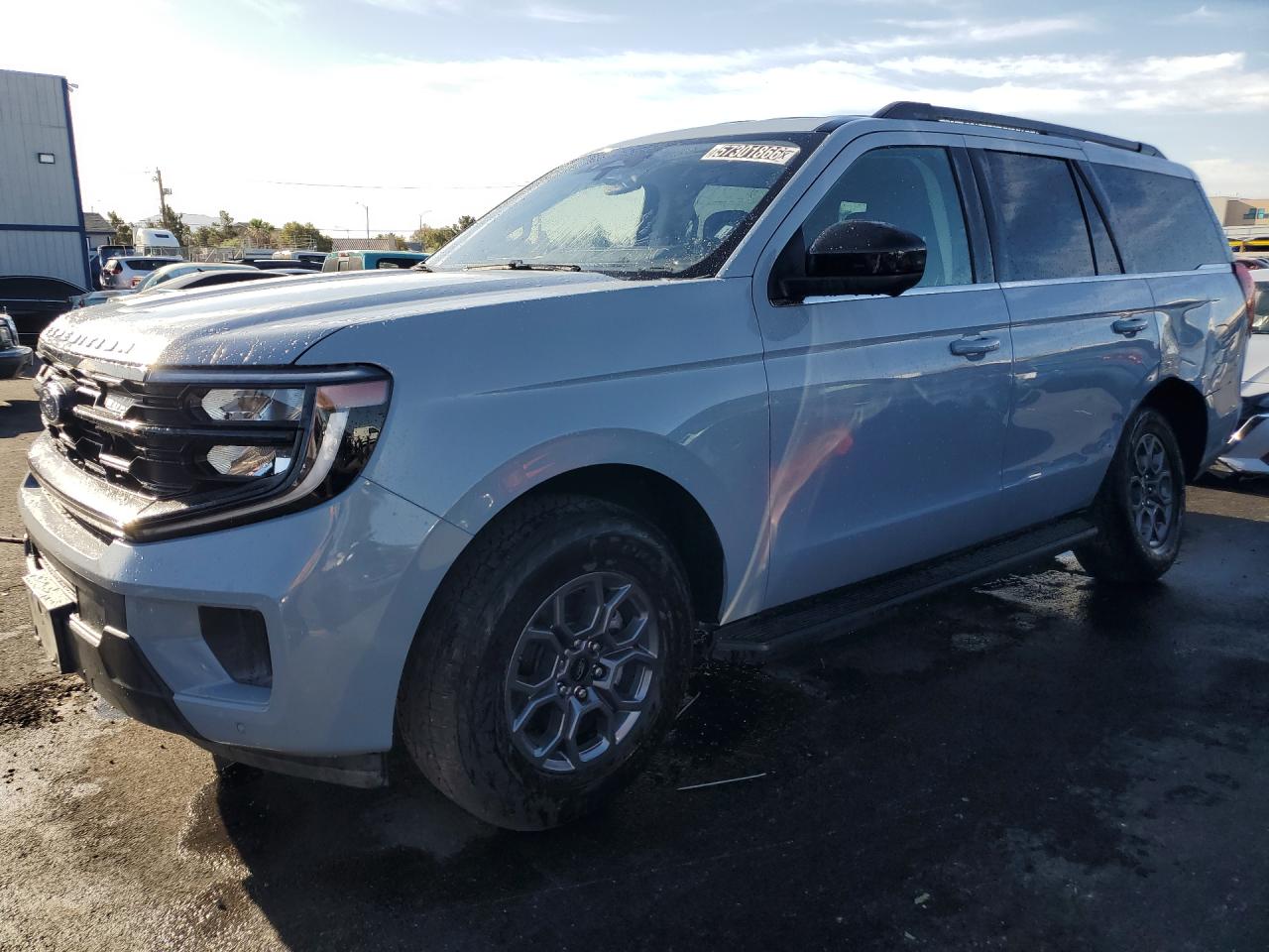 2025 Ford Expedition Active Blue vin: 1FMJU1H87SEA46869 Damage: Left Rear Door, Dent(S) W/ Paint Dmg, 3 To 4 Inches