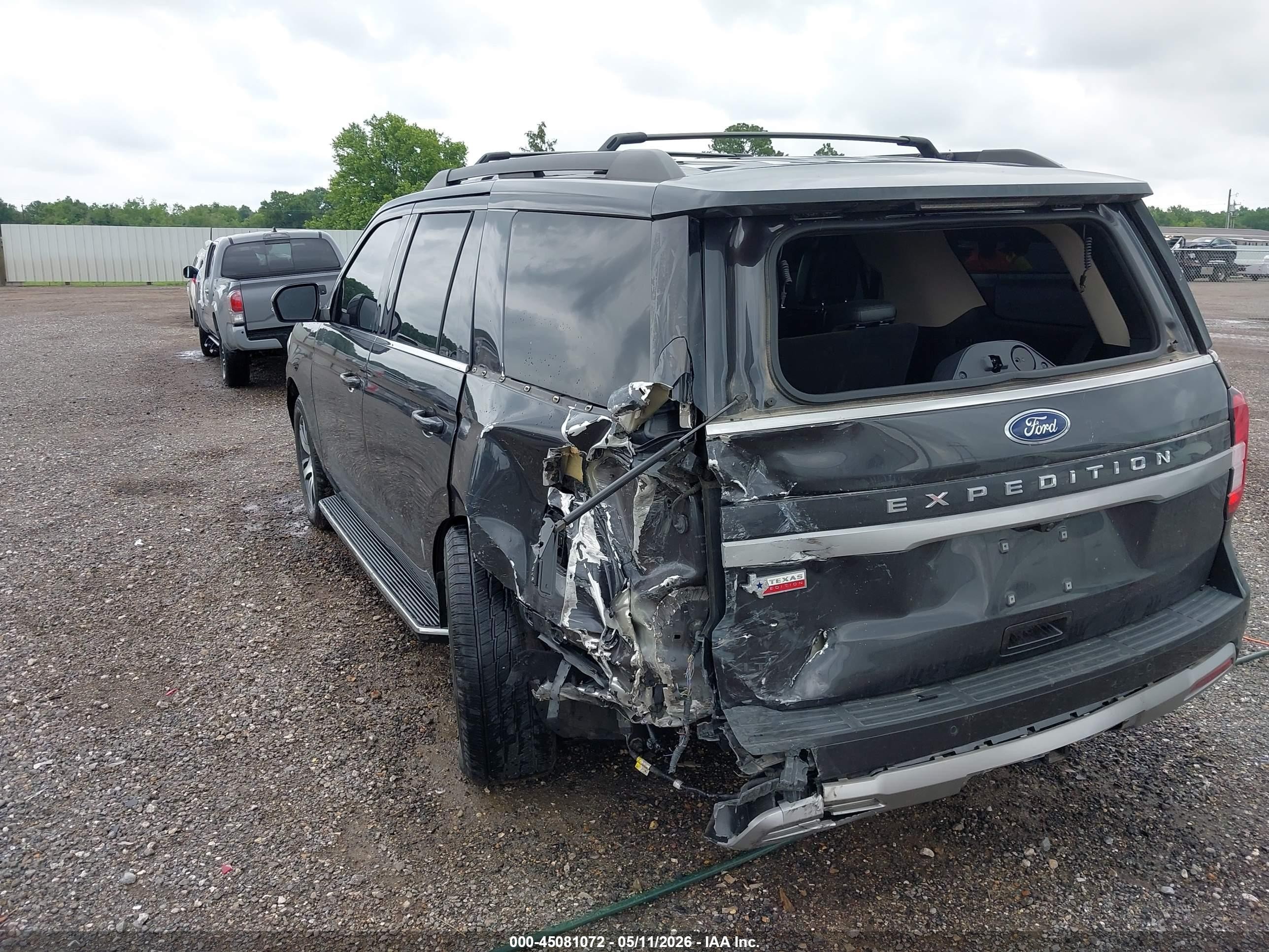 2023 Ford Expedition Xlt Серый vin: 1FMJU1H89PEA09796