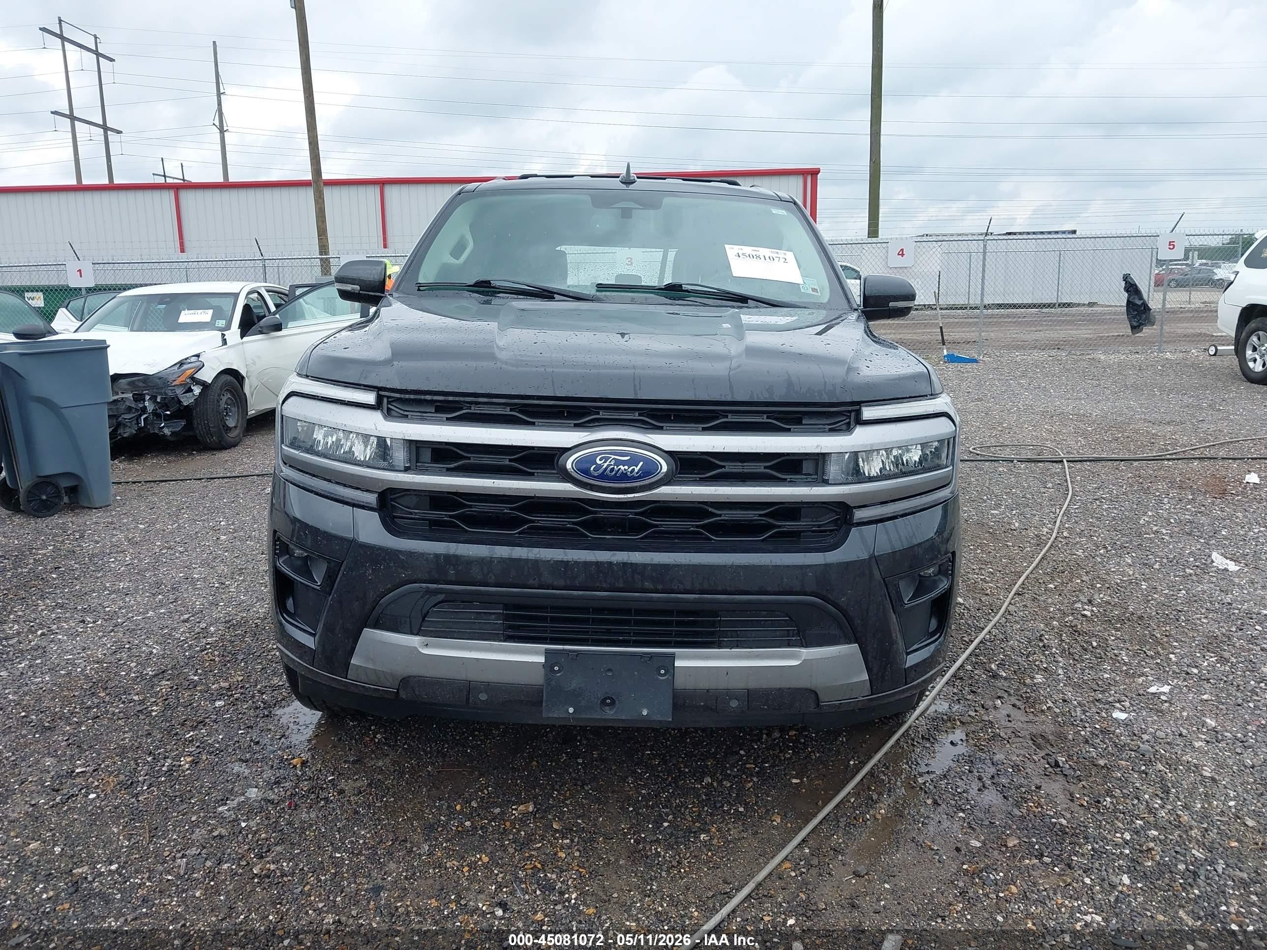 2023 Ford Expedition Xlt Серый vin: 1FMJU1H89PEA09796