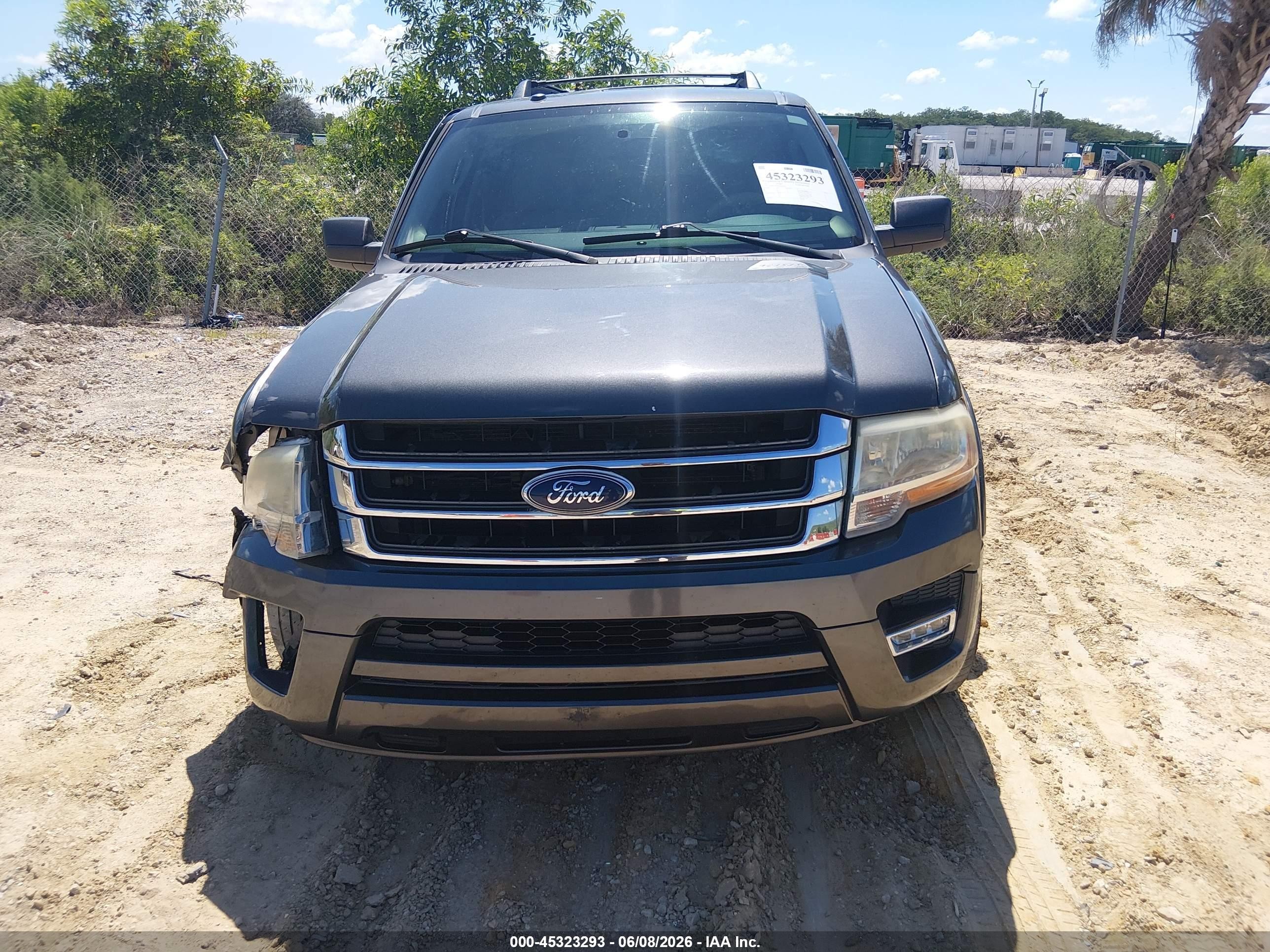 2015 Ford Expedition Xlt Черный vin: 1FMJU1HT0FEF00244
