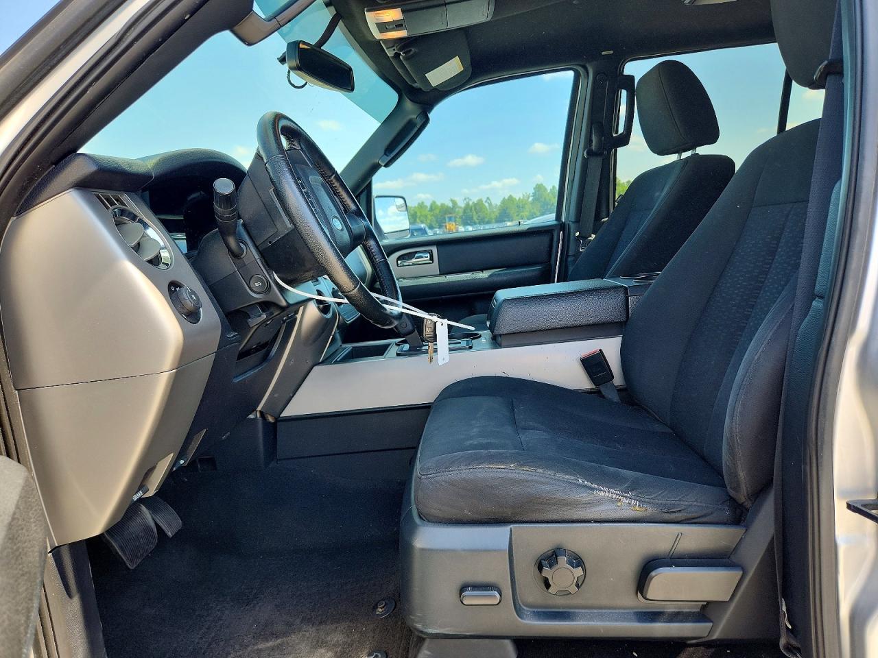 2015 Ford Expedition Xlt Silver vin: 1FMJU1HT0FEF46558