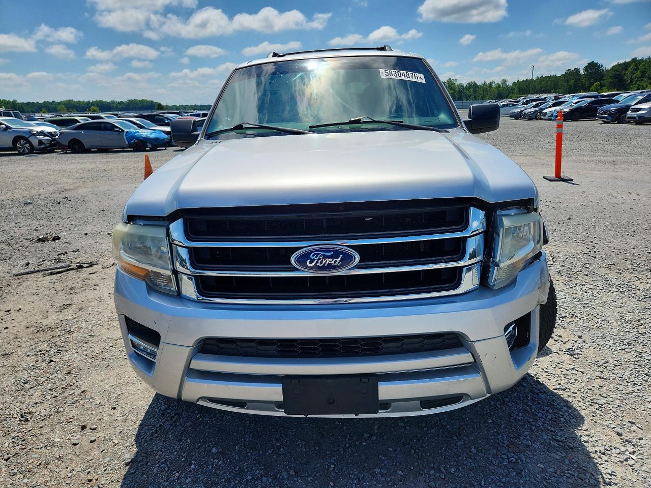 2015 Ford Expedition Xlt Silver vin: 1FMJU1HT0FEF46558
