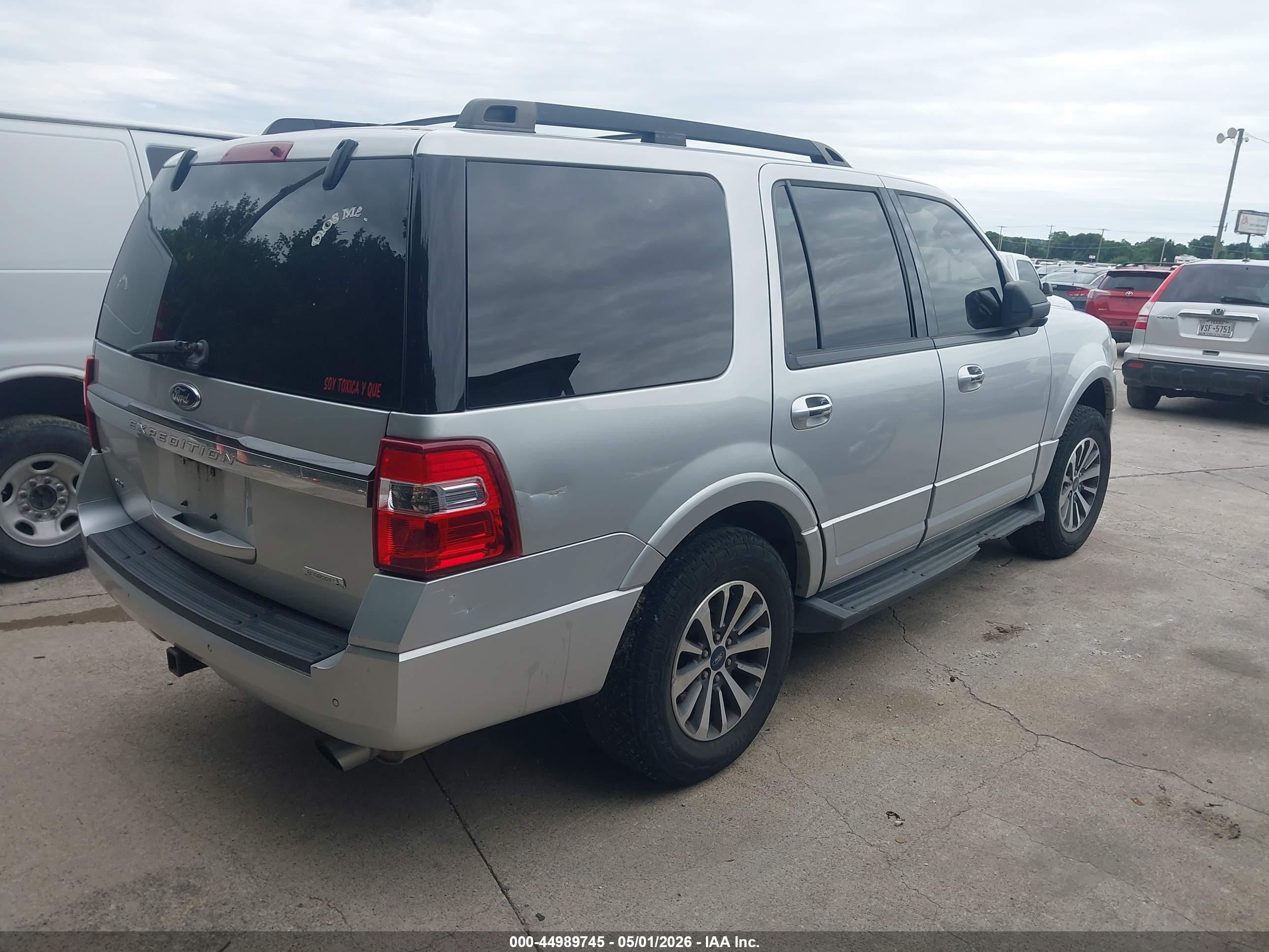 2015 Ford Expedition Xlt Silver vin: 1FMJU1HT1FEF04674